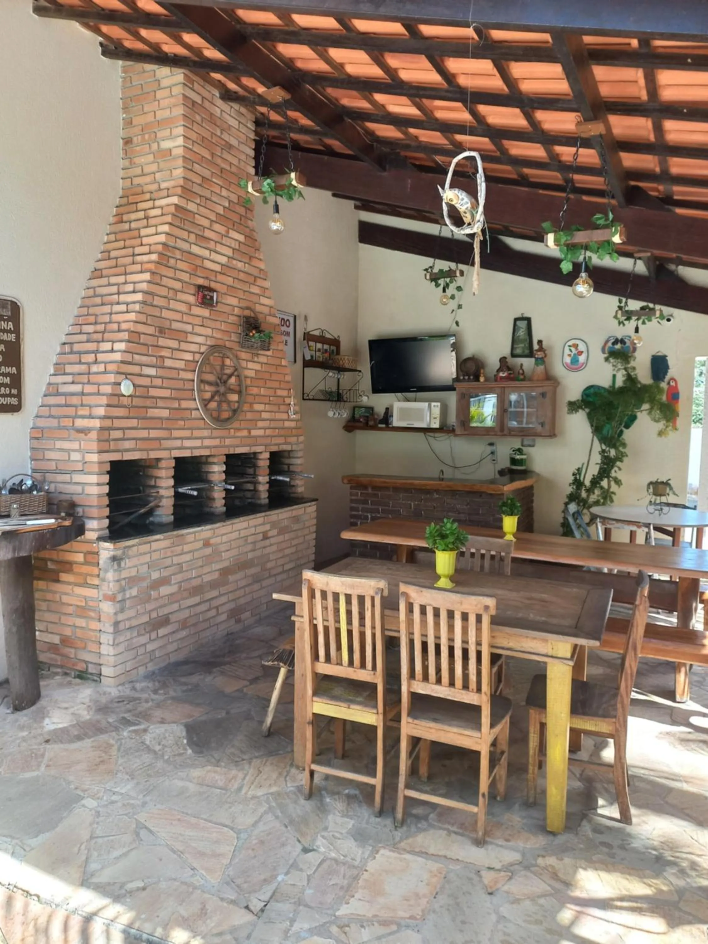 BBQ facilities in Chalé da Ju