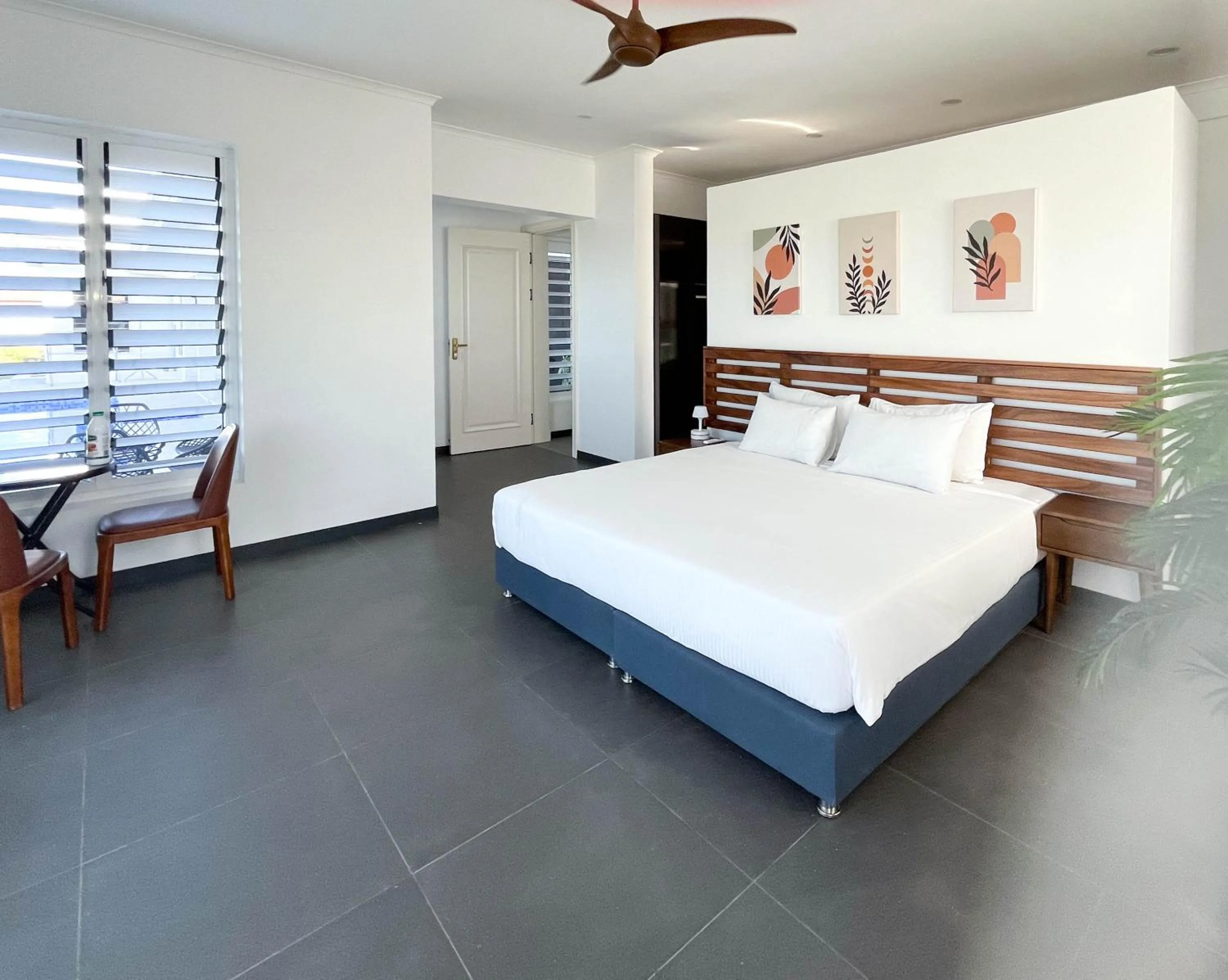 Photo of the whole room, Bed in Naisoso Island Villas - Fiji