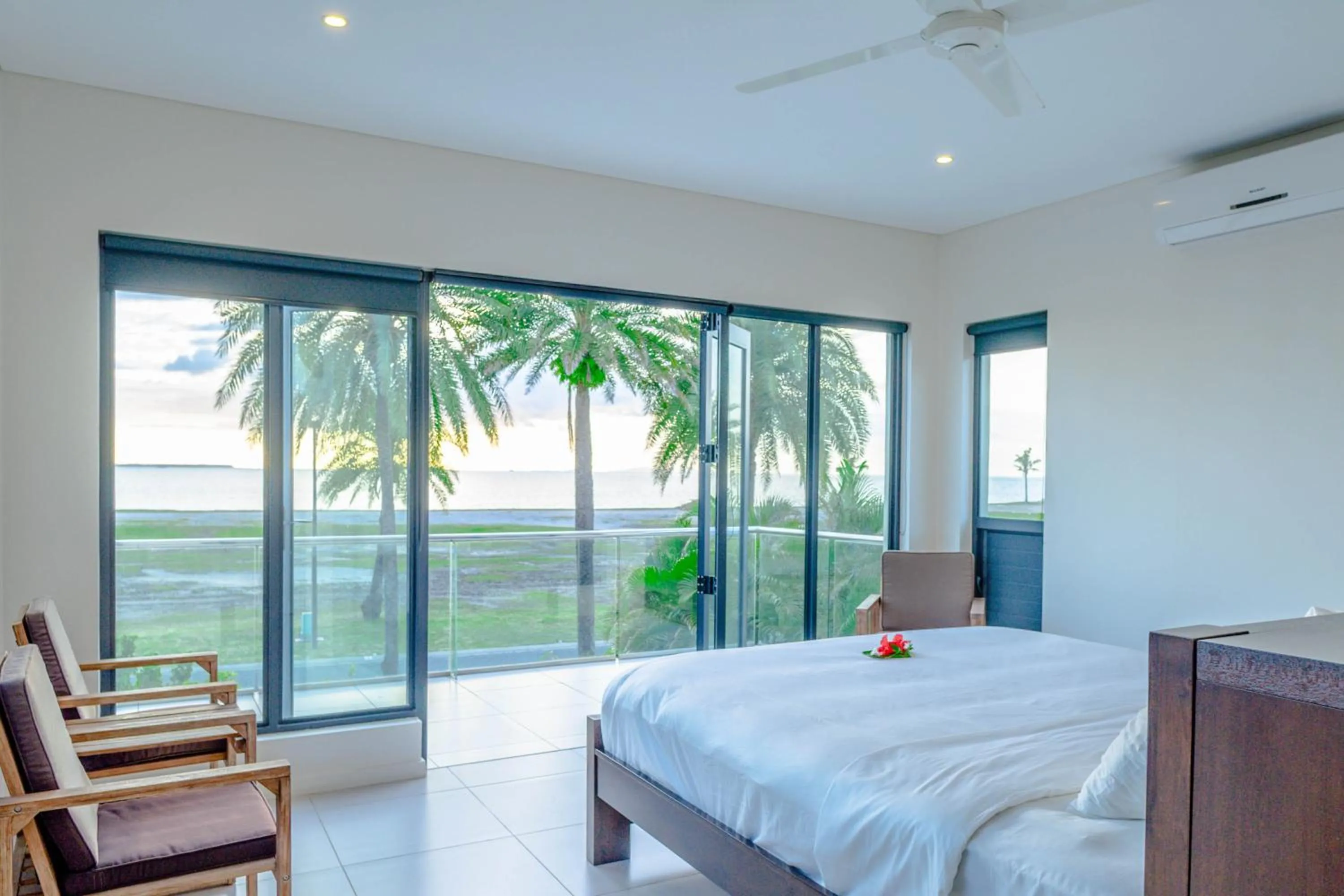 Photo of the whole room, Bed in Naisoso Island Villas - Fiji