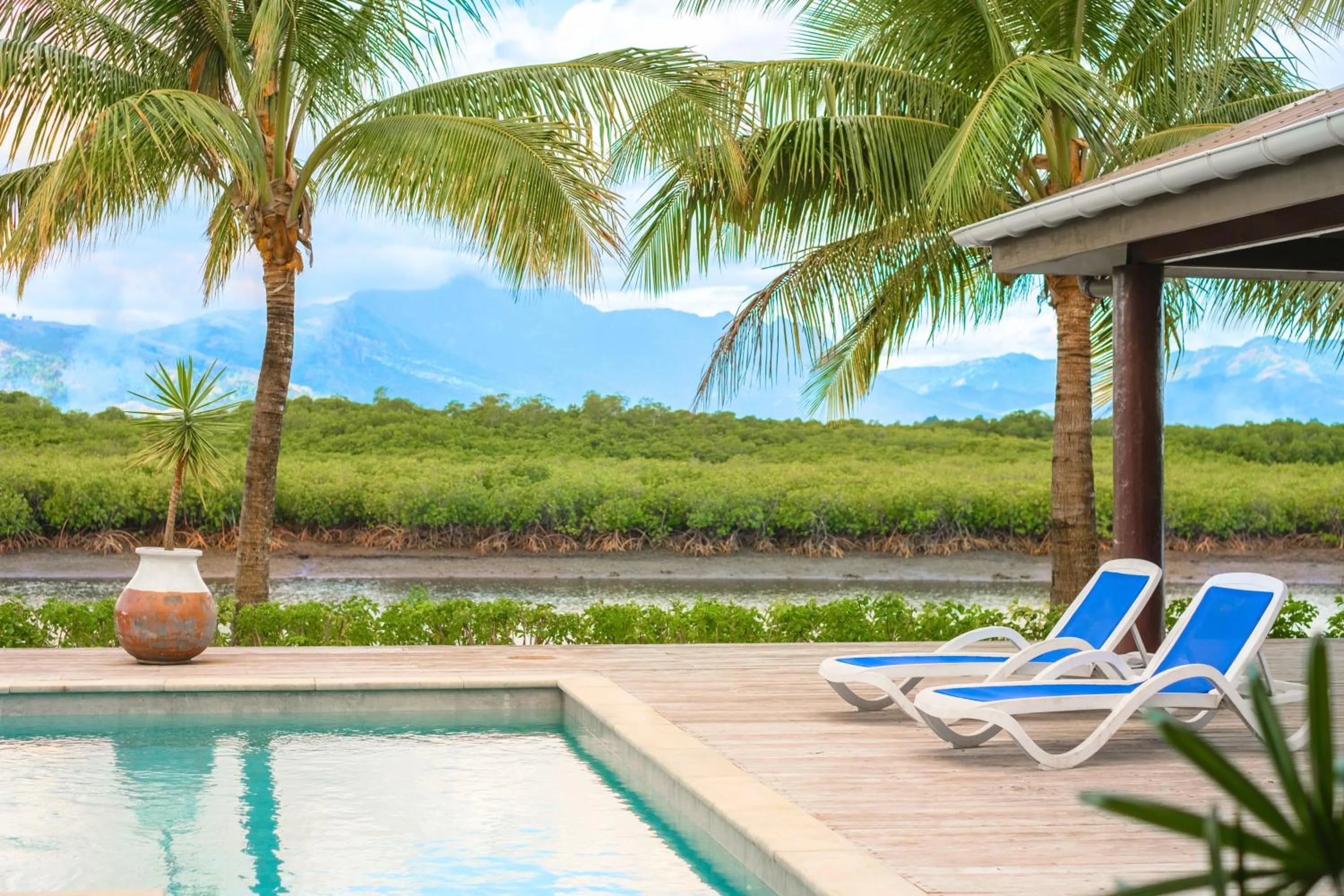 Spring in Naisoso Island Villas - Fiji