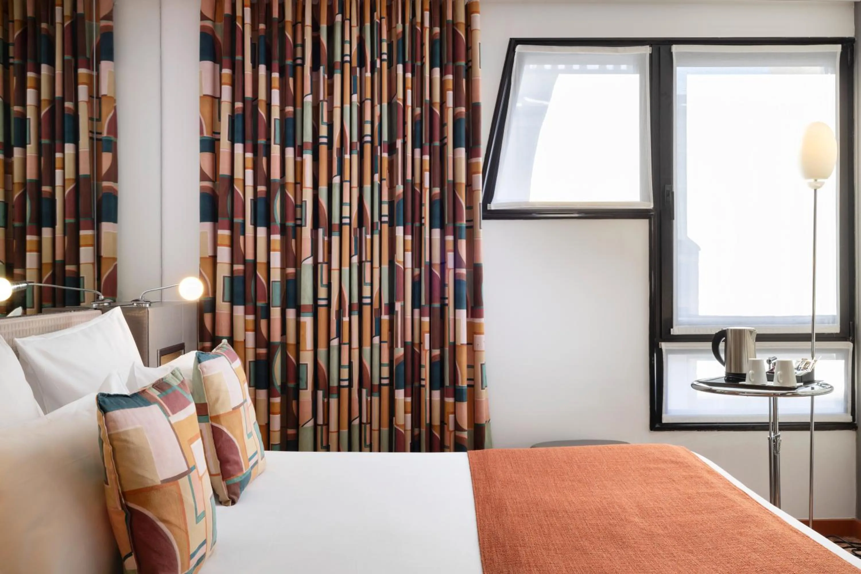 Bedroom, Bed in Le 7 Eiffel Hotel by Malone