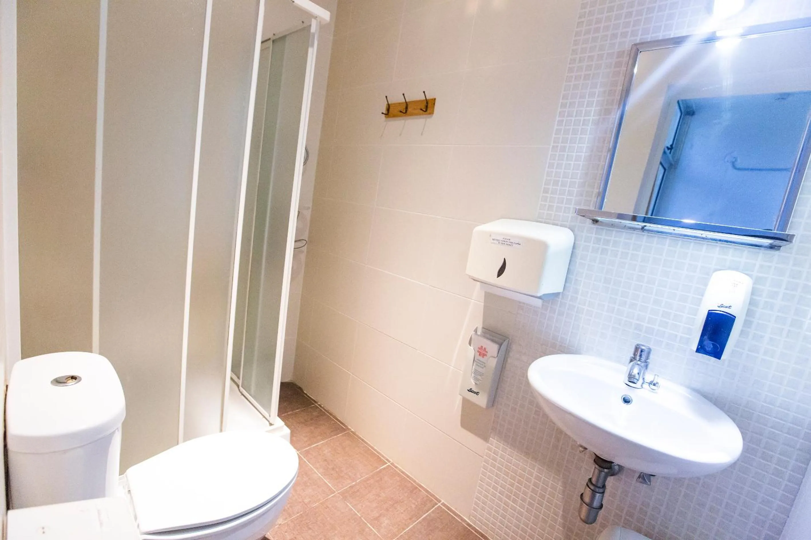 Shower in Granny's Inn Hostel