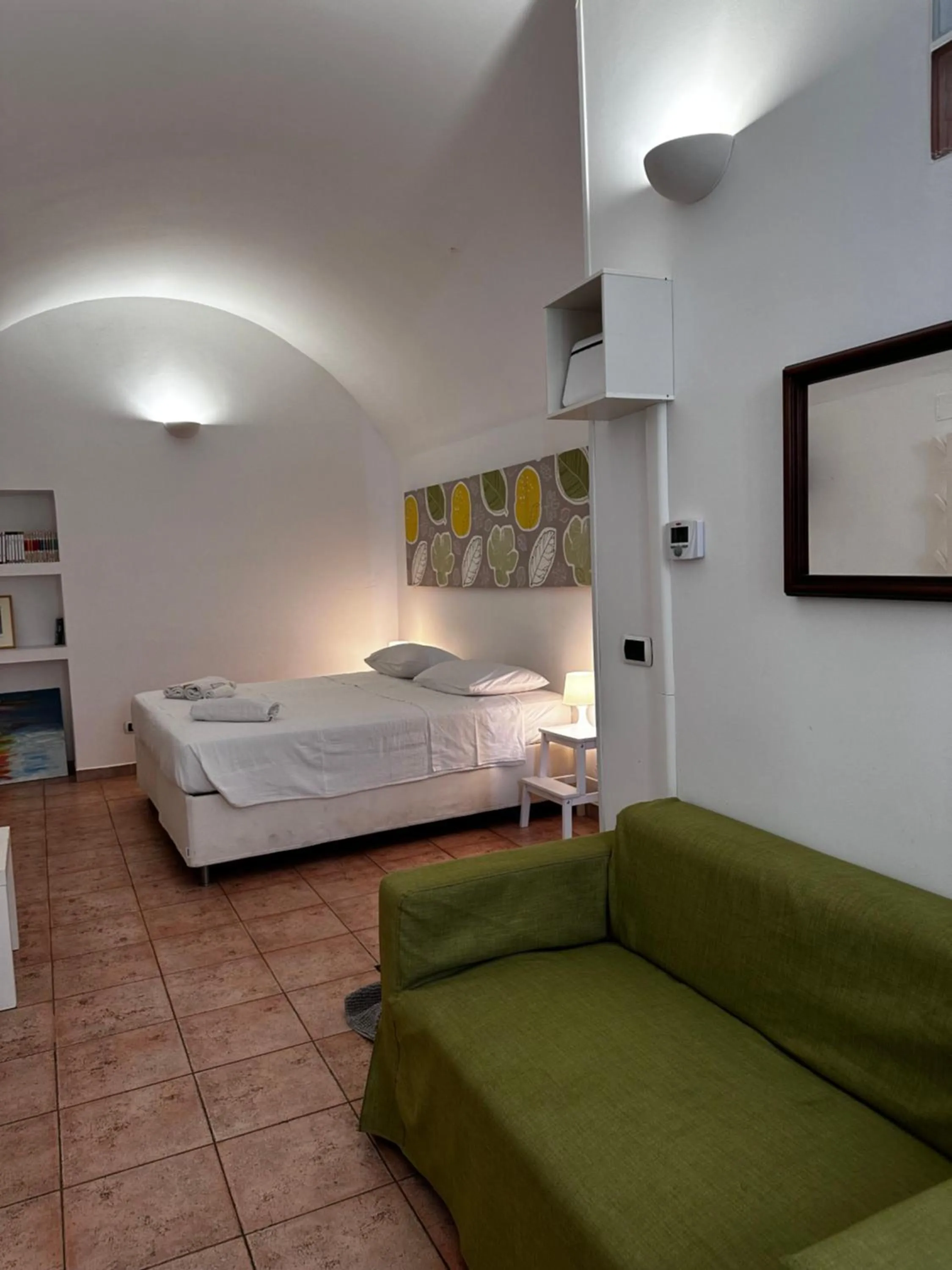 Bedroom, Bed in La Torre e il Mare Rooms by STHEY