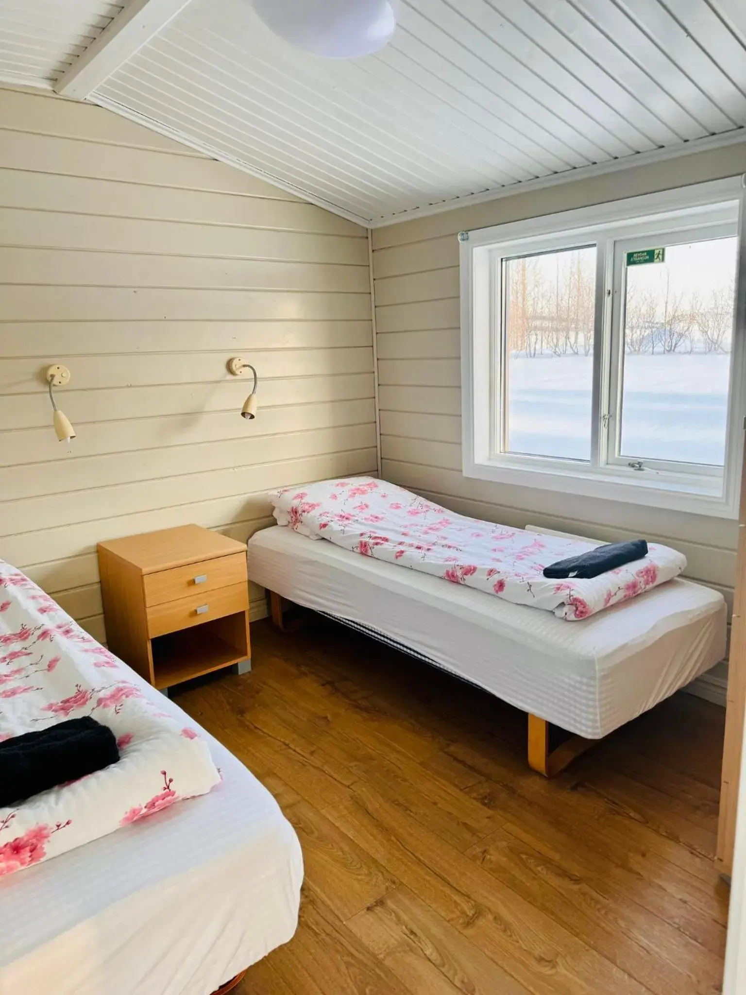 Two-Bedroom Cottage in Hellisholar Cottages Two-Bedroom Cottage in Hellisholar Cottages