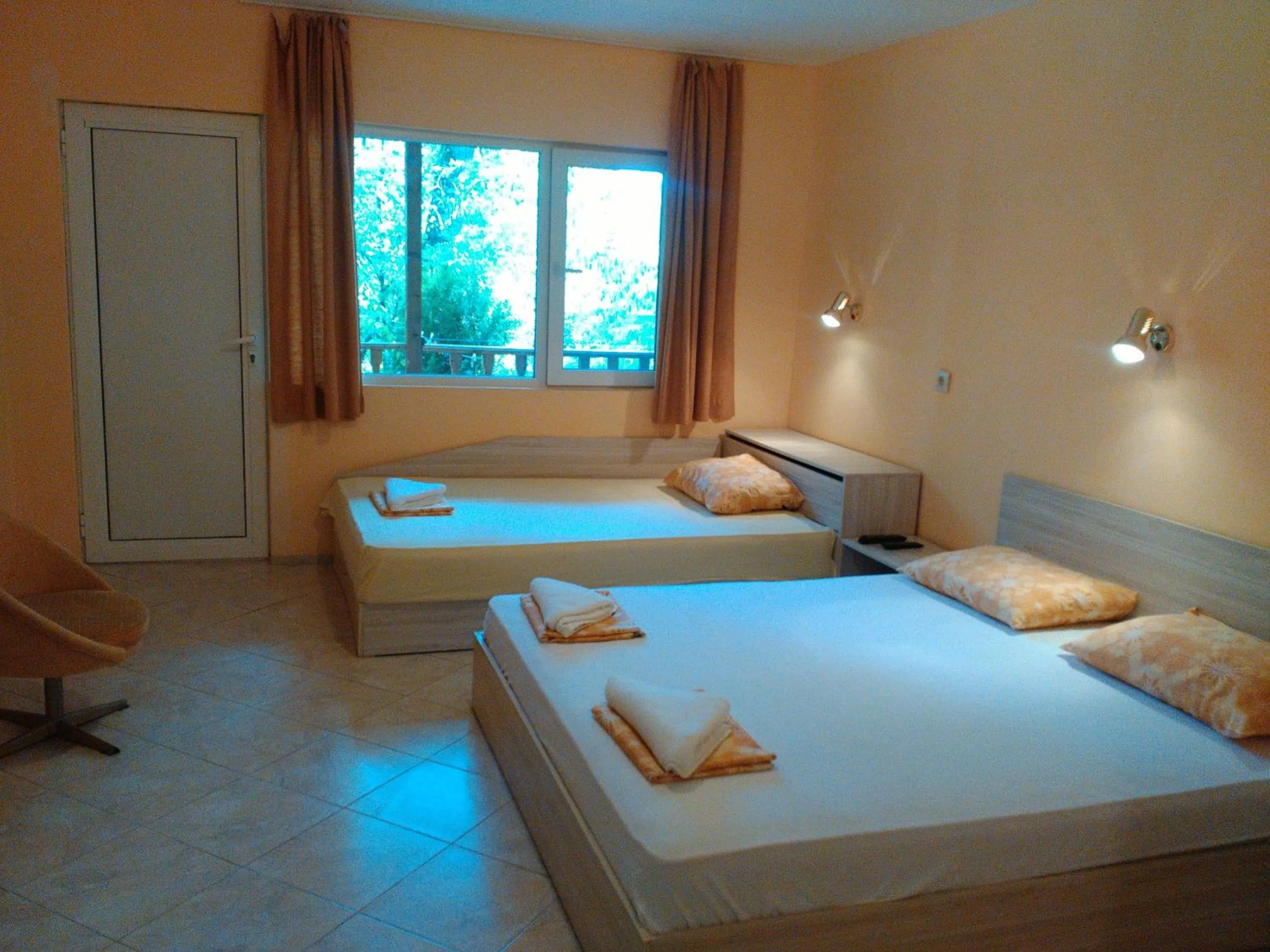 Bedroom, Bed in Nimpha Bungalows