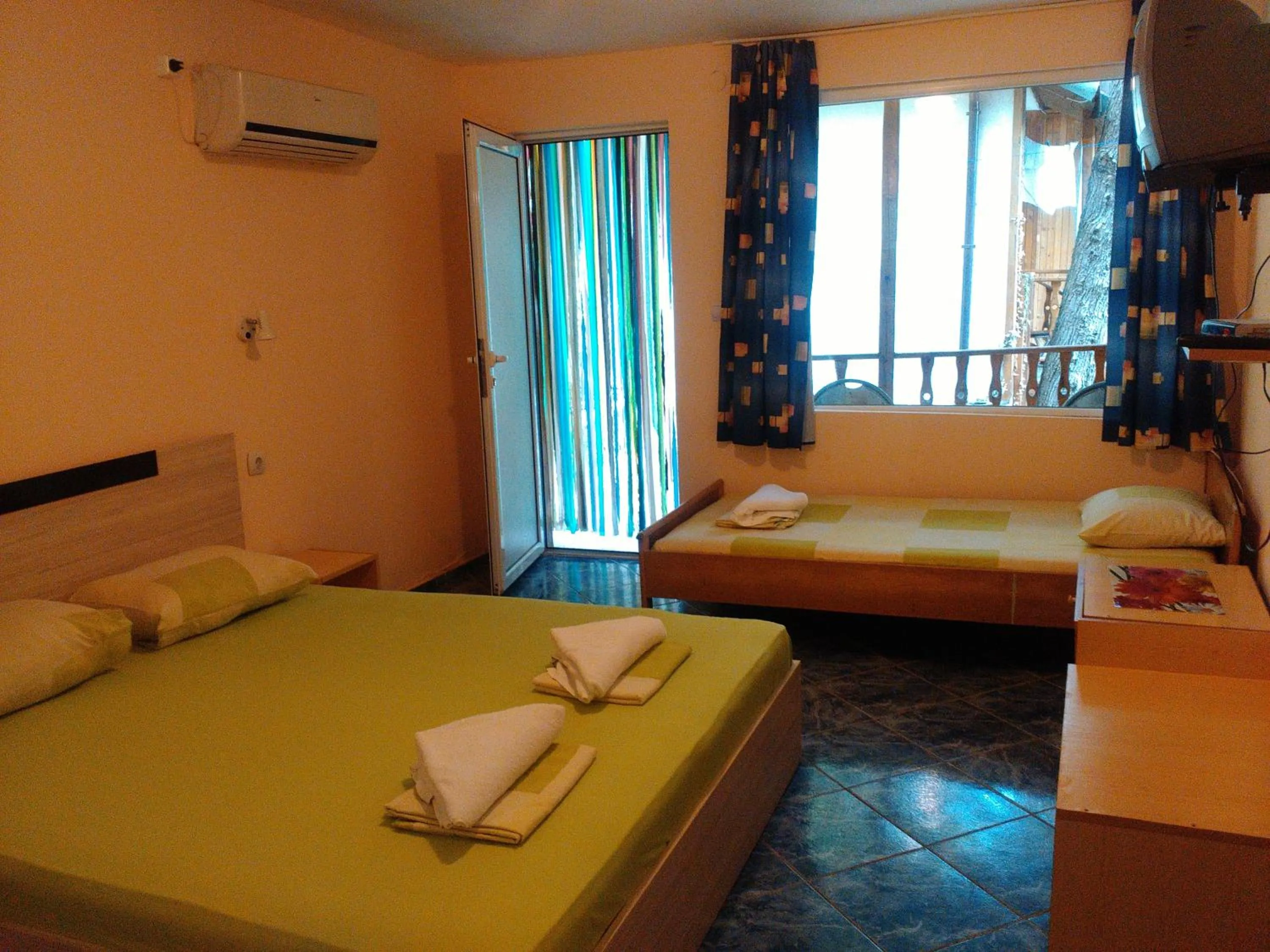 Bedroom, Bed in Nimpha Bungalows