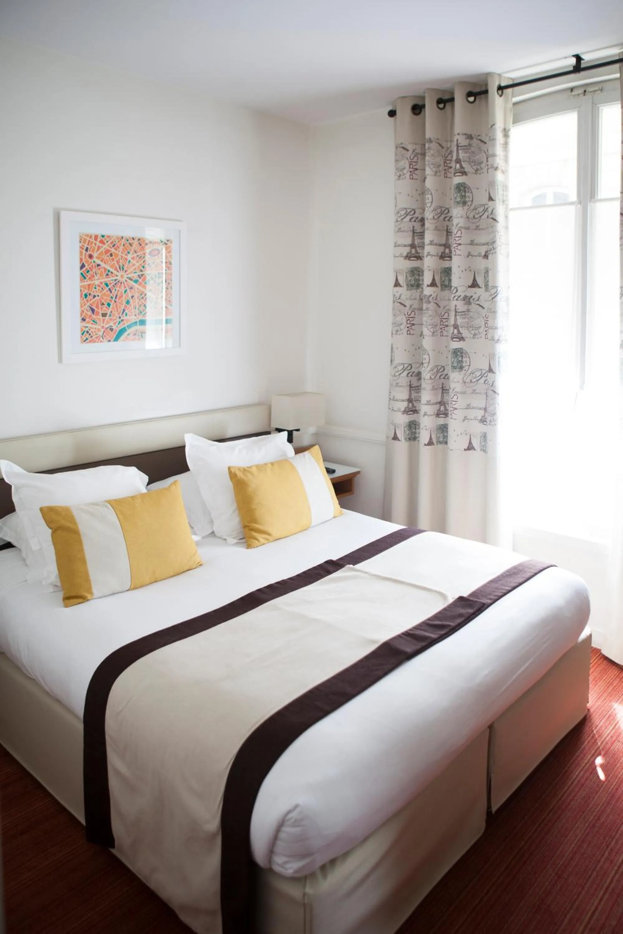 Bedroom, Bed in Hotel La Manufacture