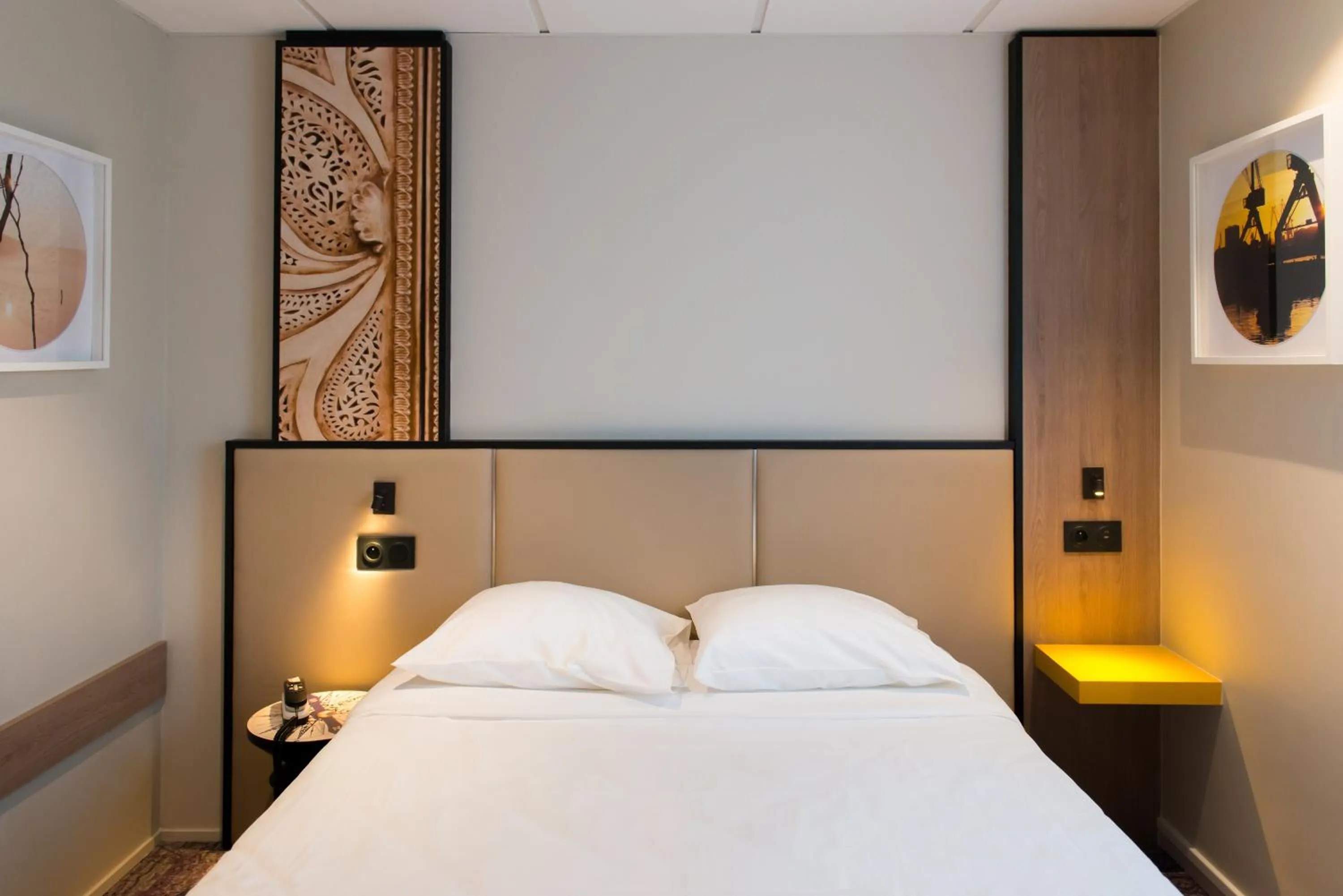 Bedroom, Bed in Brit Hotel Brest Le Relecq Kerhuon