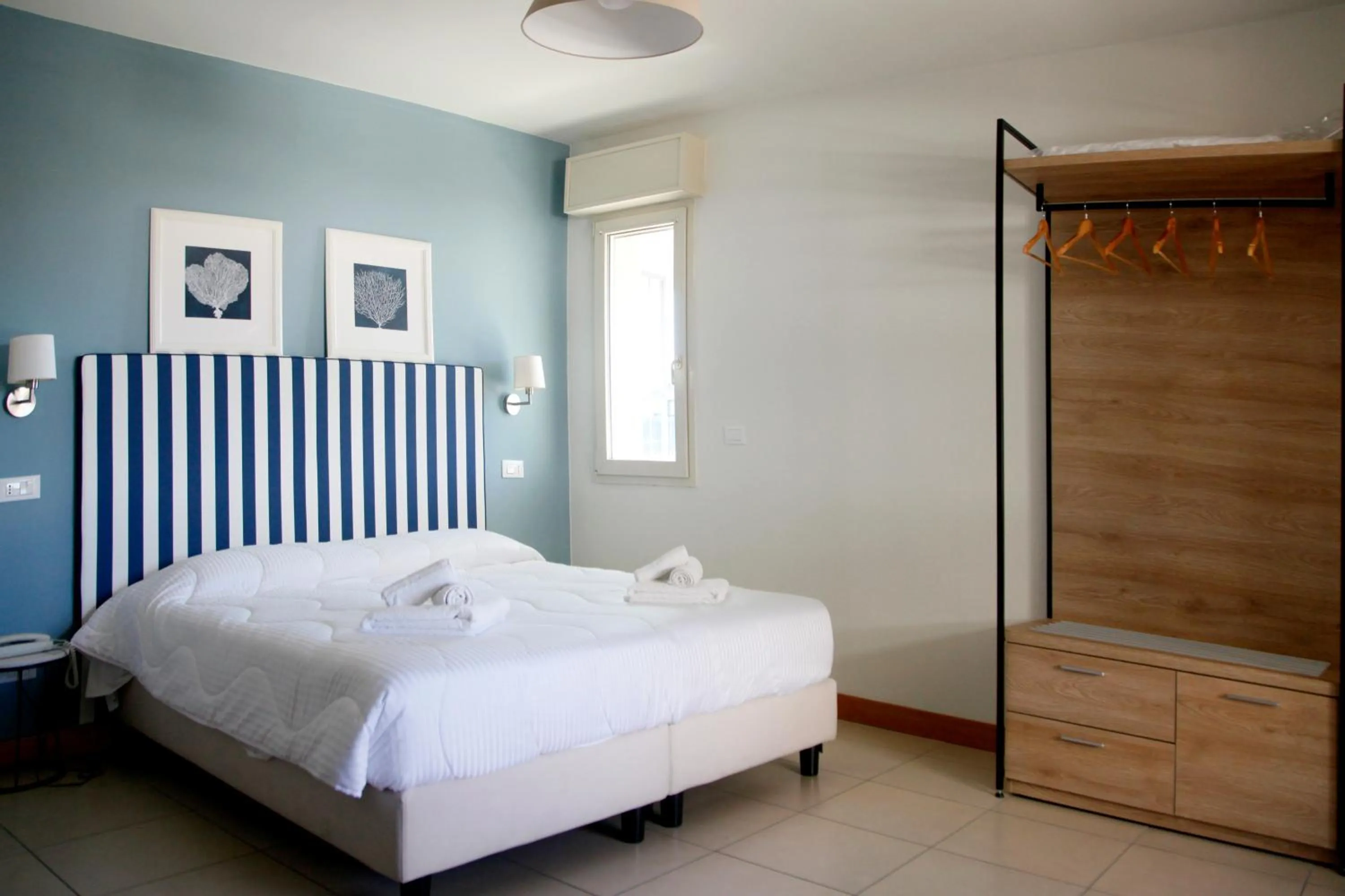 Balcony/Terrace, Bed in Hotel Majorca sul Mare in centro a Riccione con Area Fitness