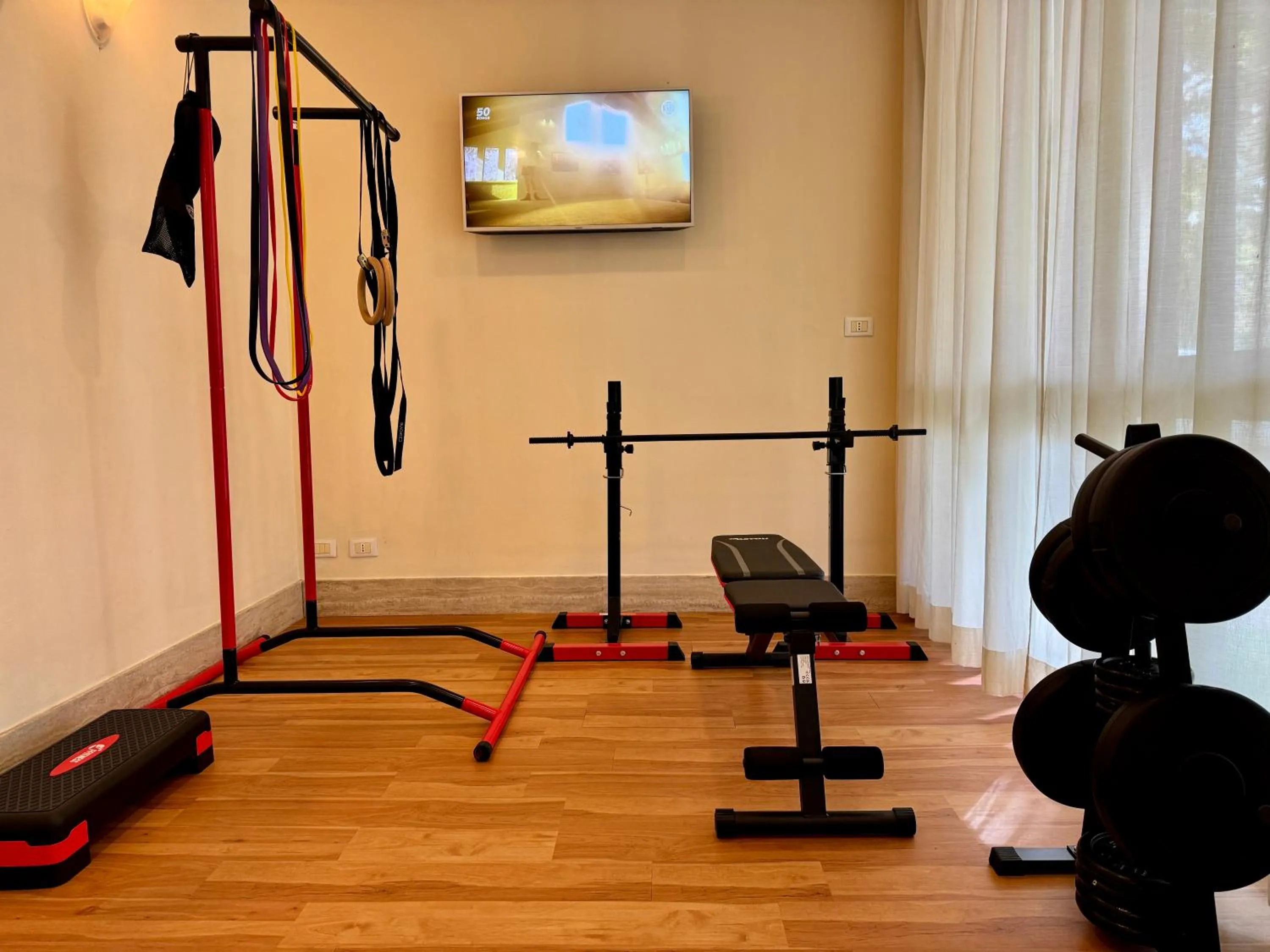 Fitness centre/facilities in Hotel Majorca sul Mare in centro a Riccione con Area Fitness