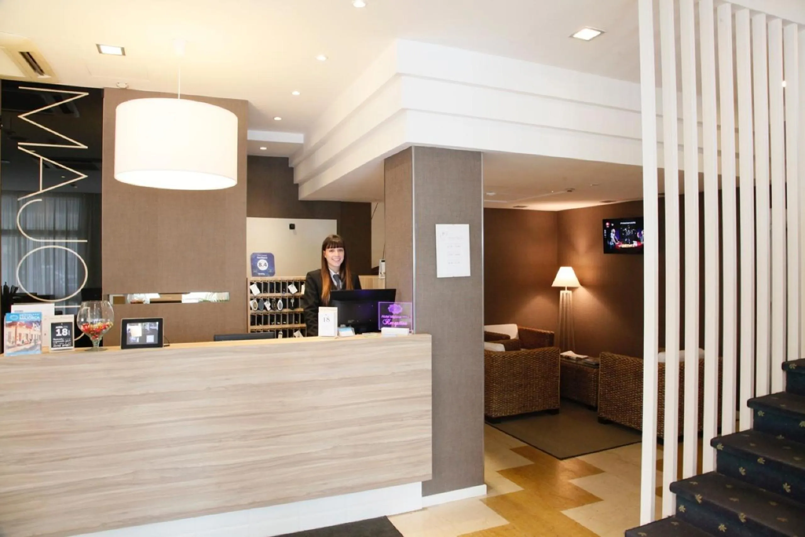 Staff in Hotel Majorca sul Mare in centro a Riccione con Area Fitness