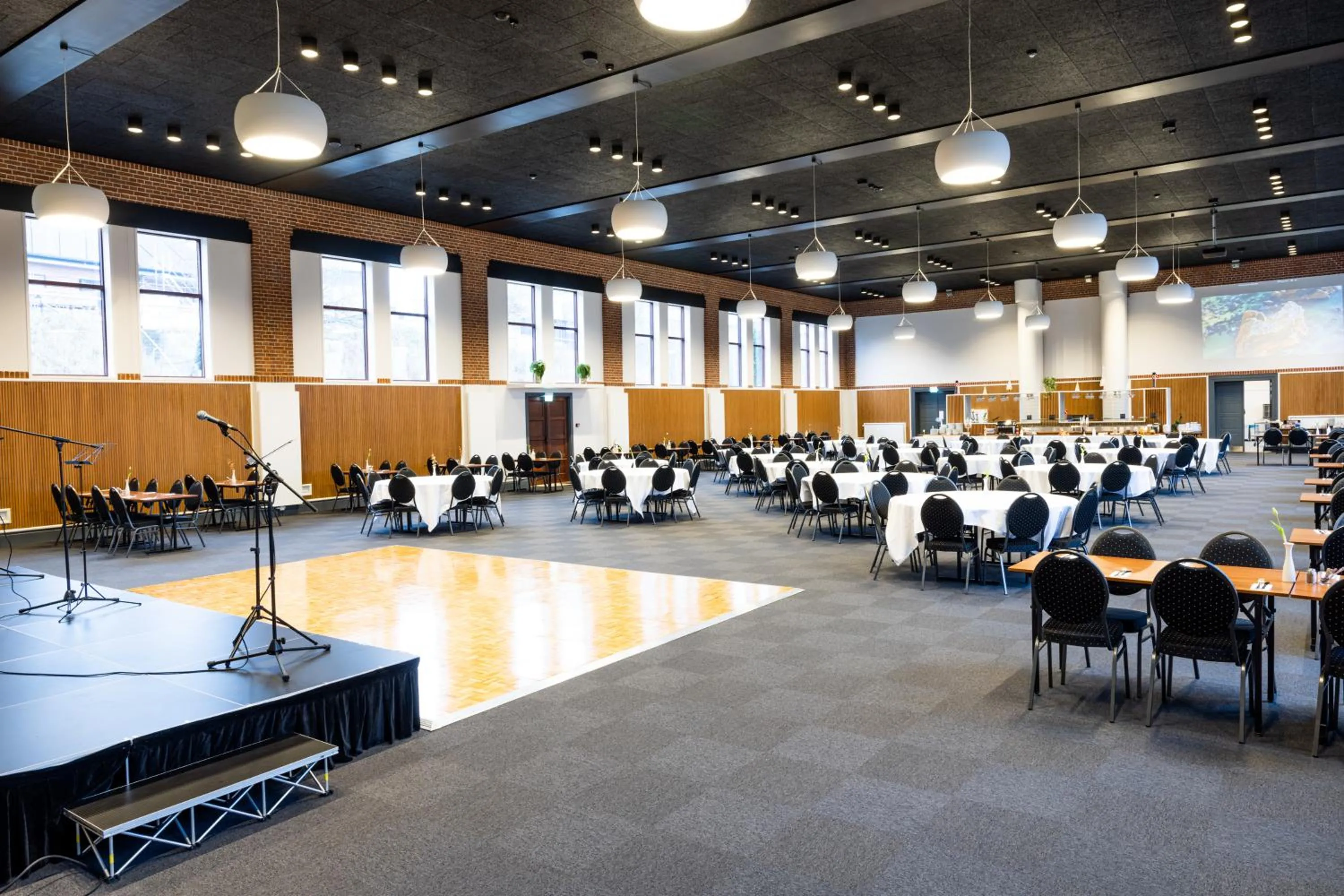 Restaurant/places to eat in Hotel Sønderborg Kaserne