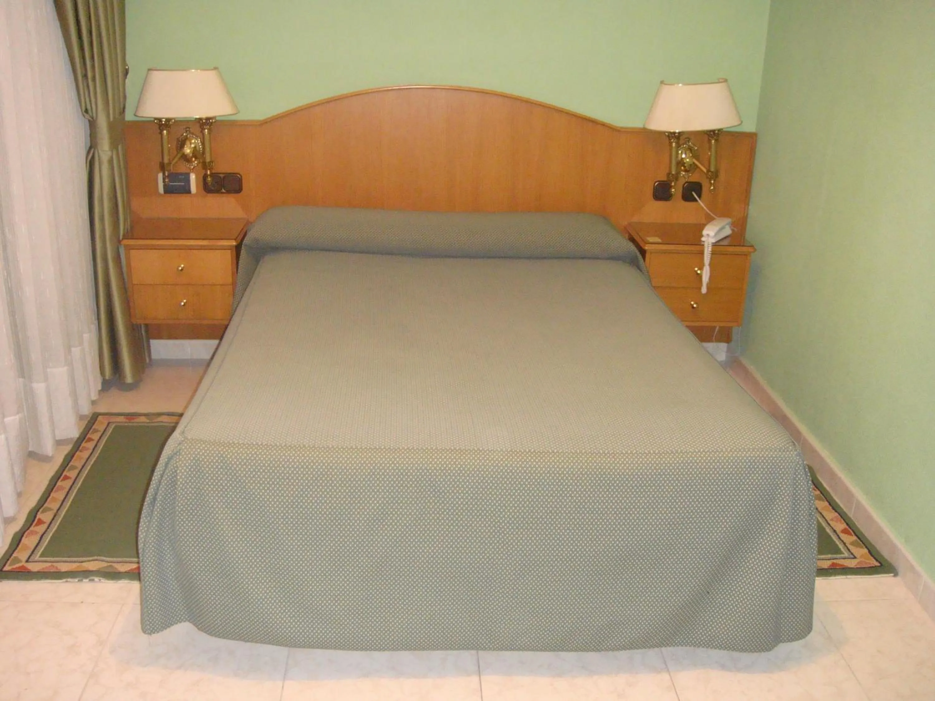 Bed in Hostal Serpol