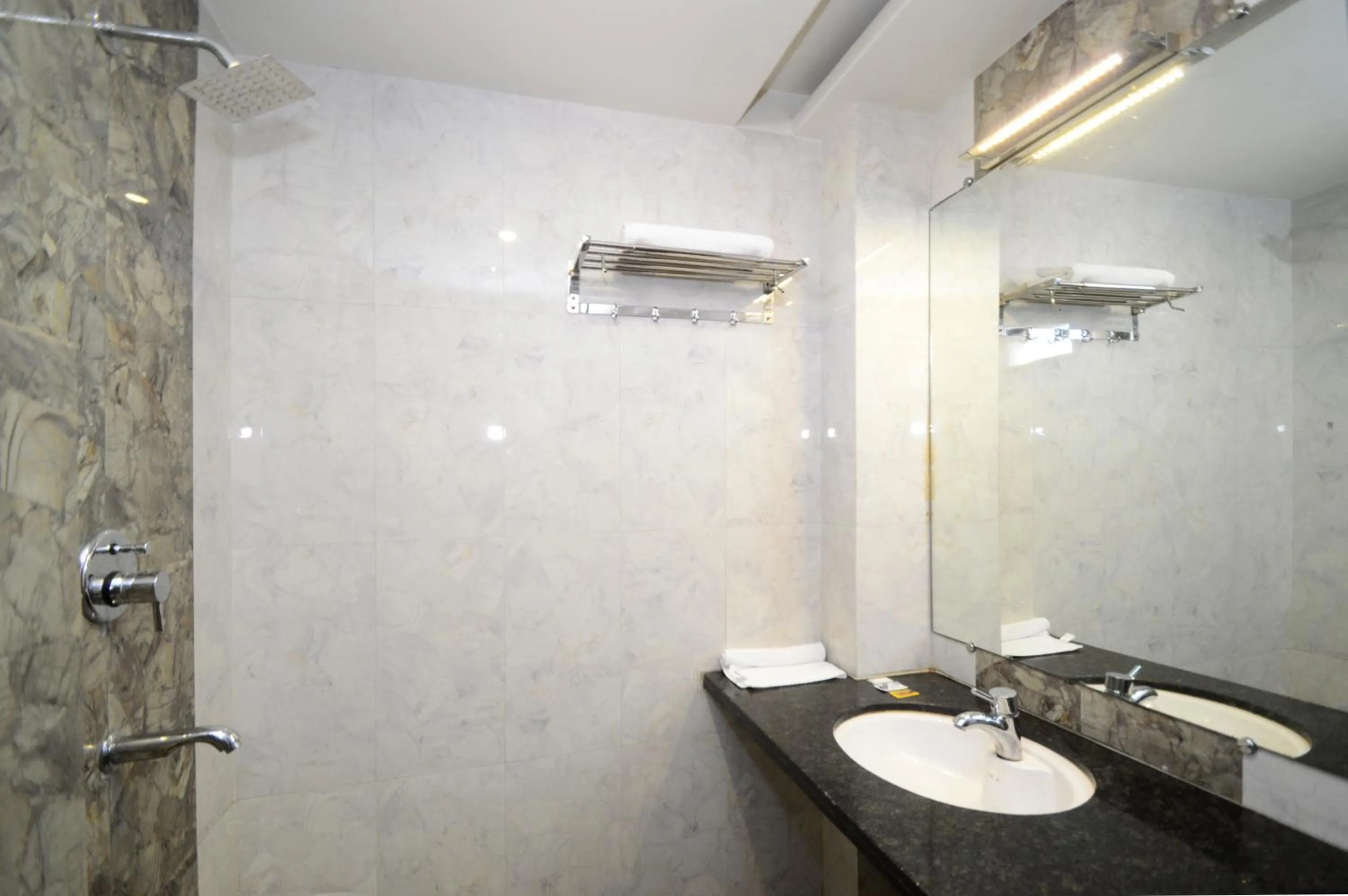 Bathroom in Lilypool - The Heritage Jalmahal