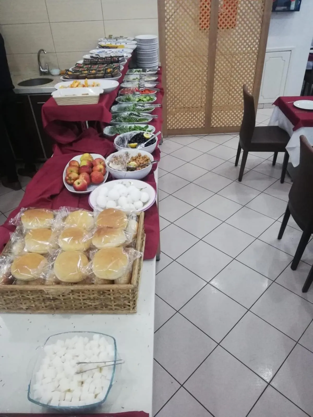 Food and drinks in Oreko Express