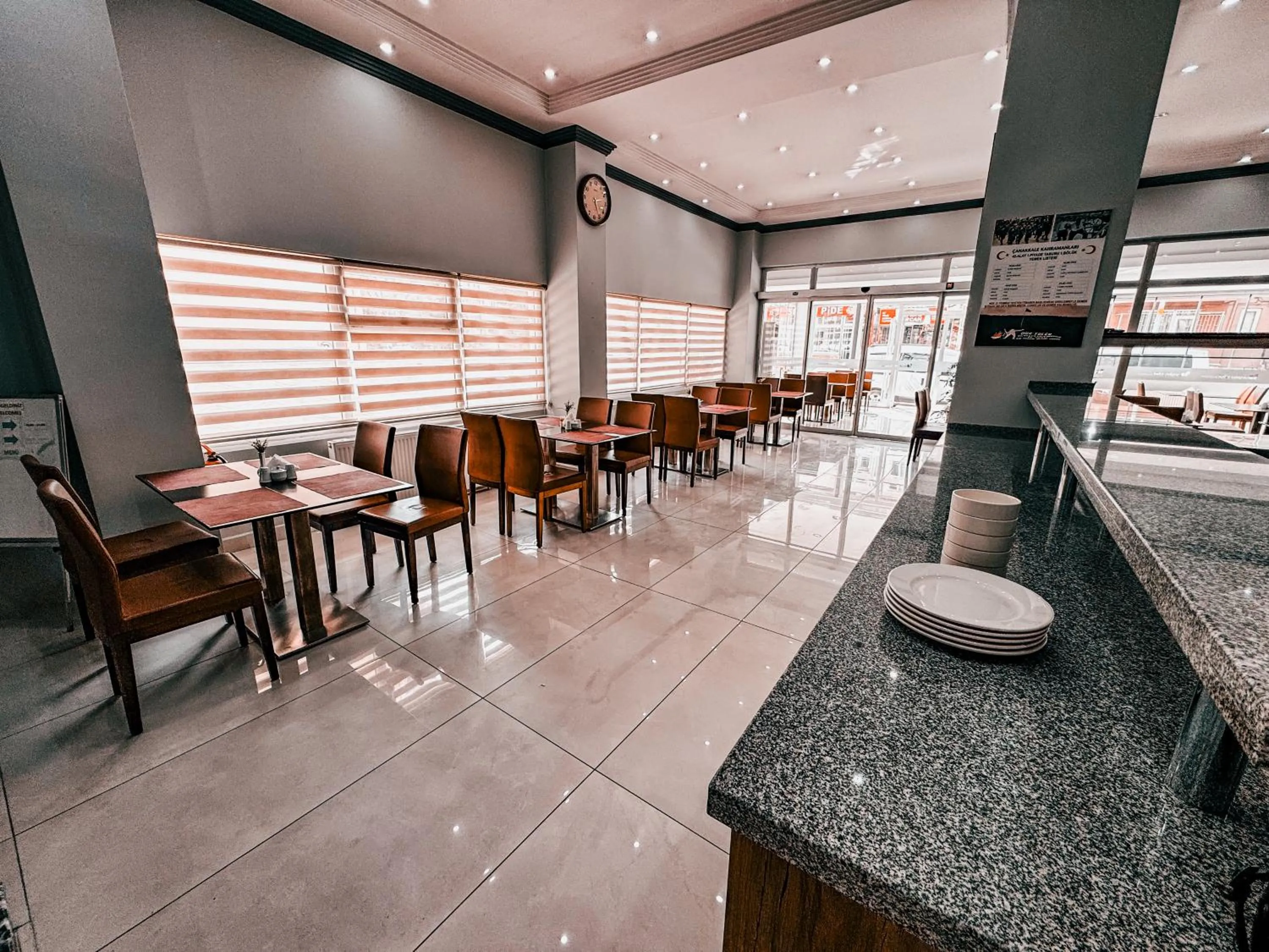 Restaurant/places to eat in Oreko Express