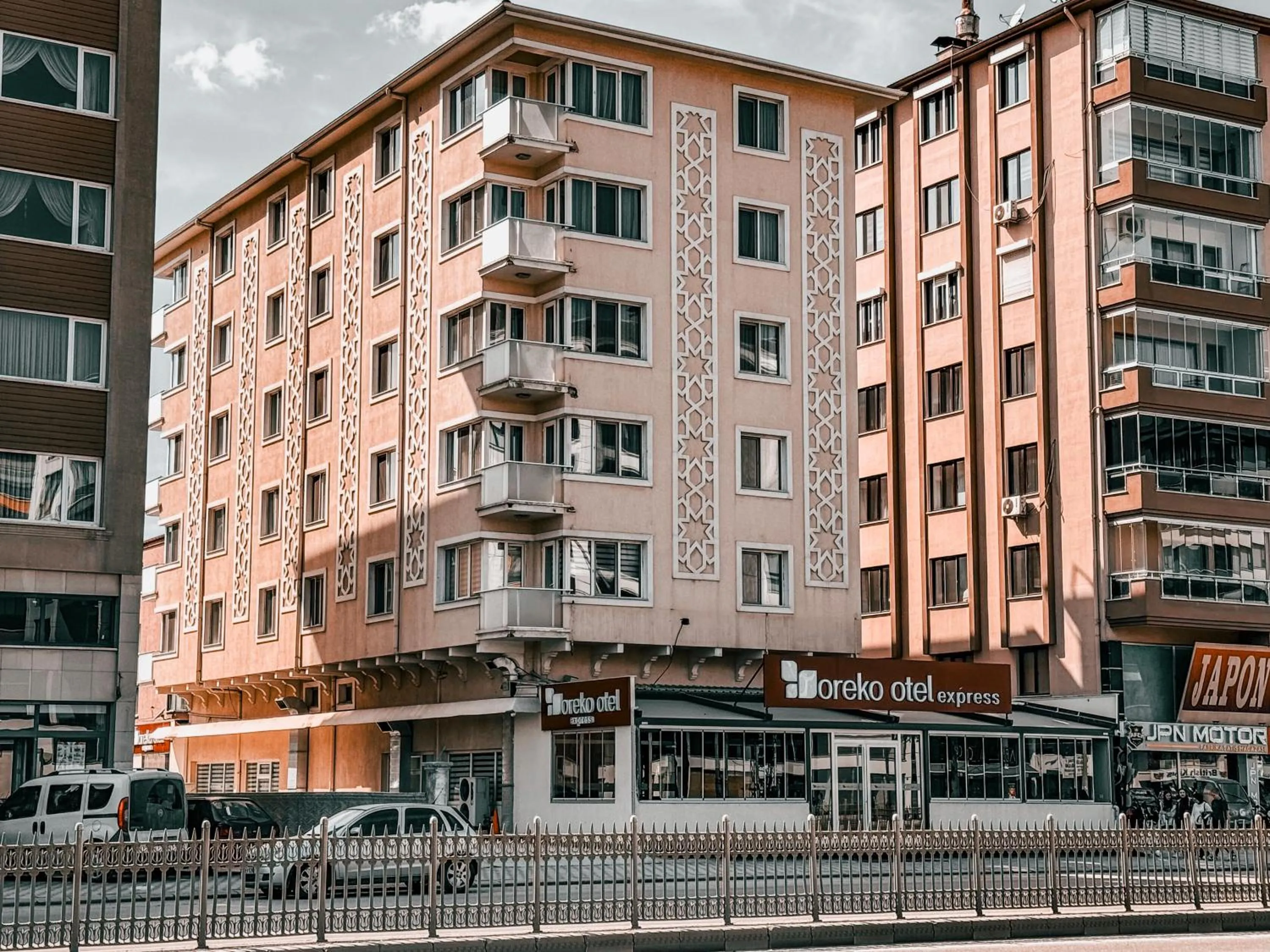 Property building in Oreko Express