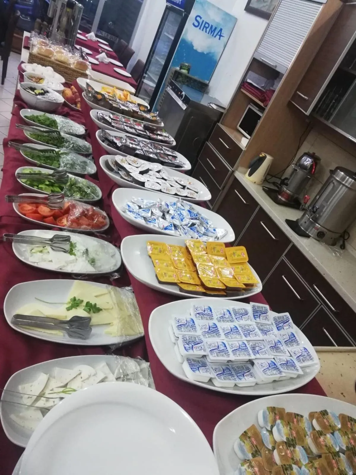 Breakfast in Oreko Express