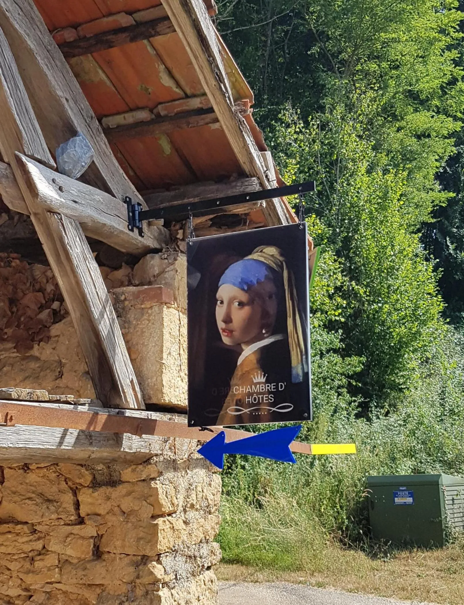 Property logo or sign in La Perle De Frayssinet-Le-Gélat - Chambre d'Hôtes - B&B