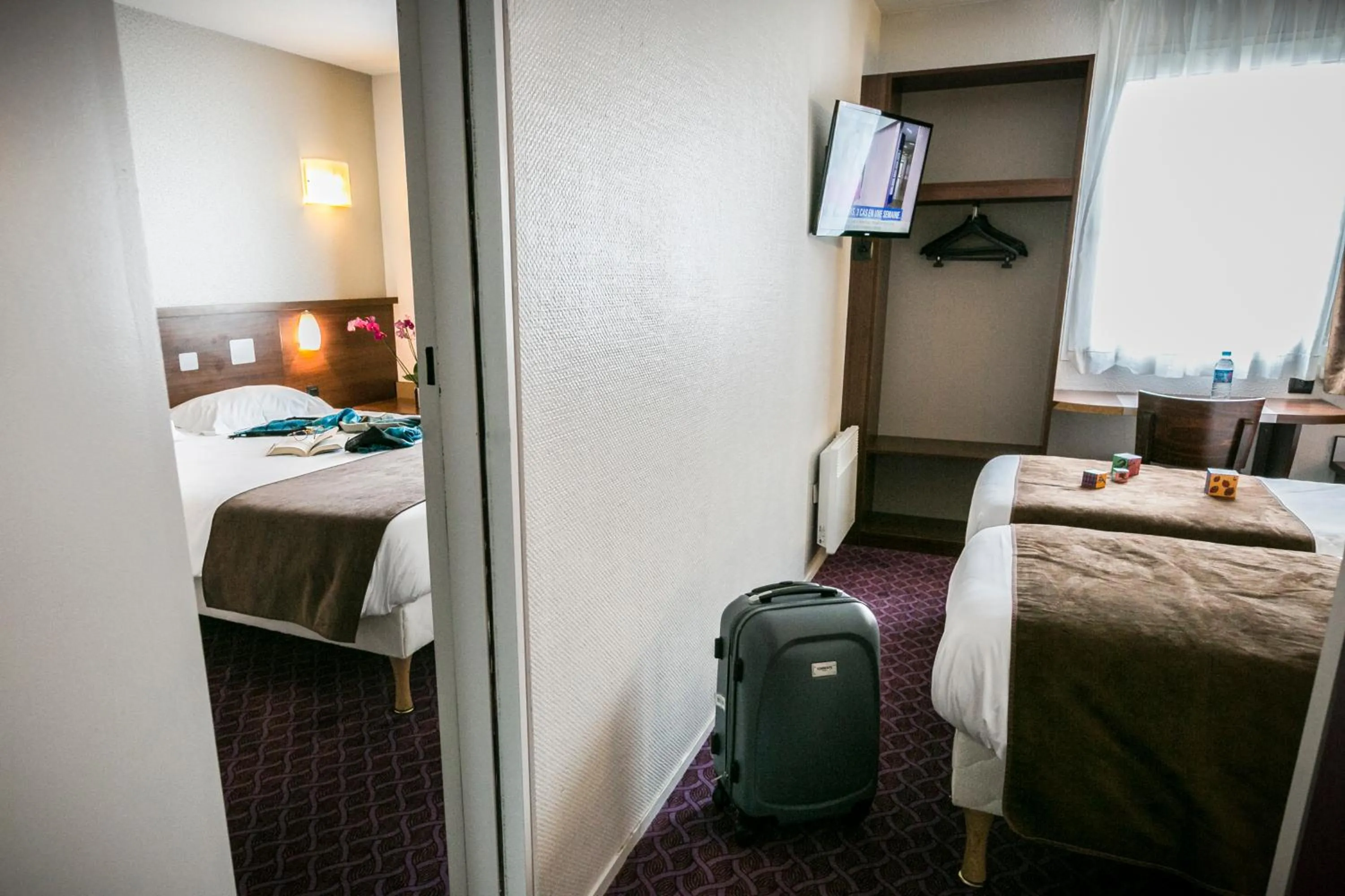 Bed in Brit Hotel Rennes Le Castel