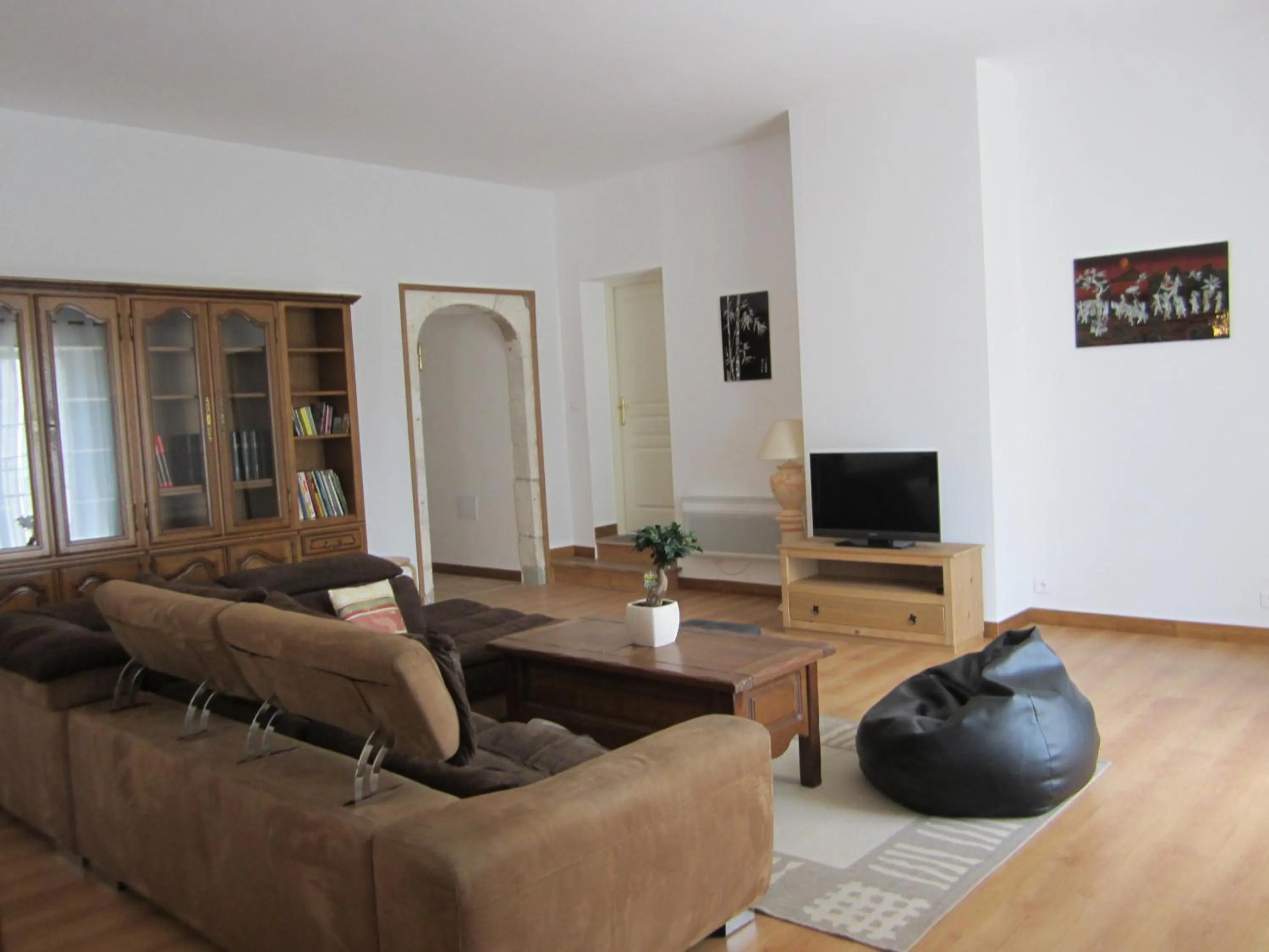 Communal lounge/ TV room in Maison d'Hôtes Le Cadran Solaire