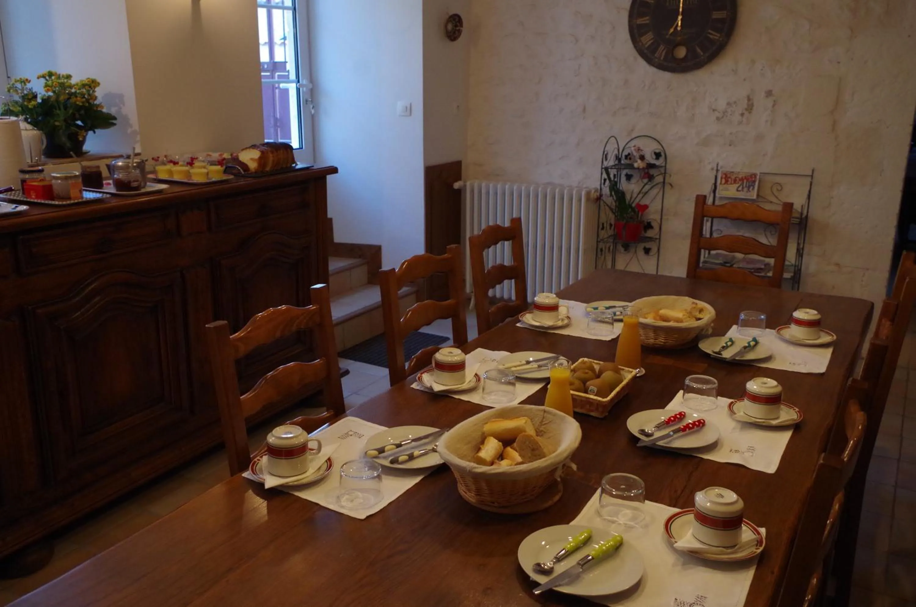 Breakfast in Maison d'Hôtes Le Cadran Solaire