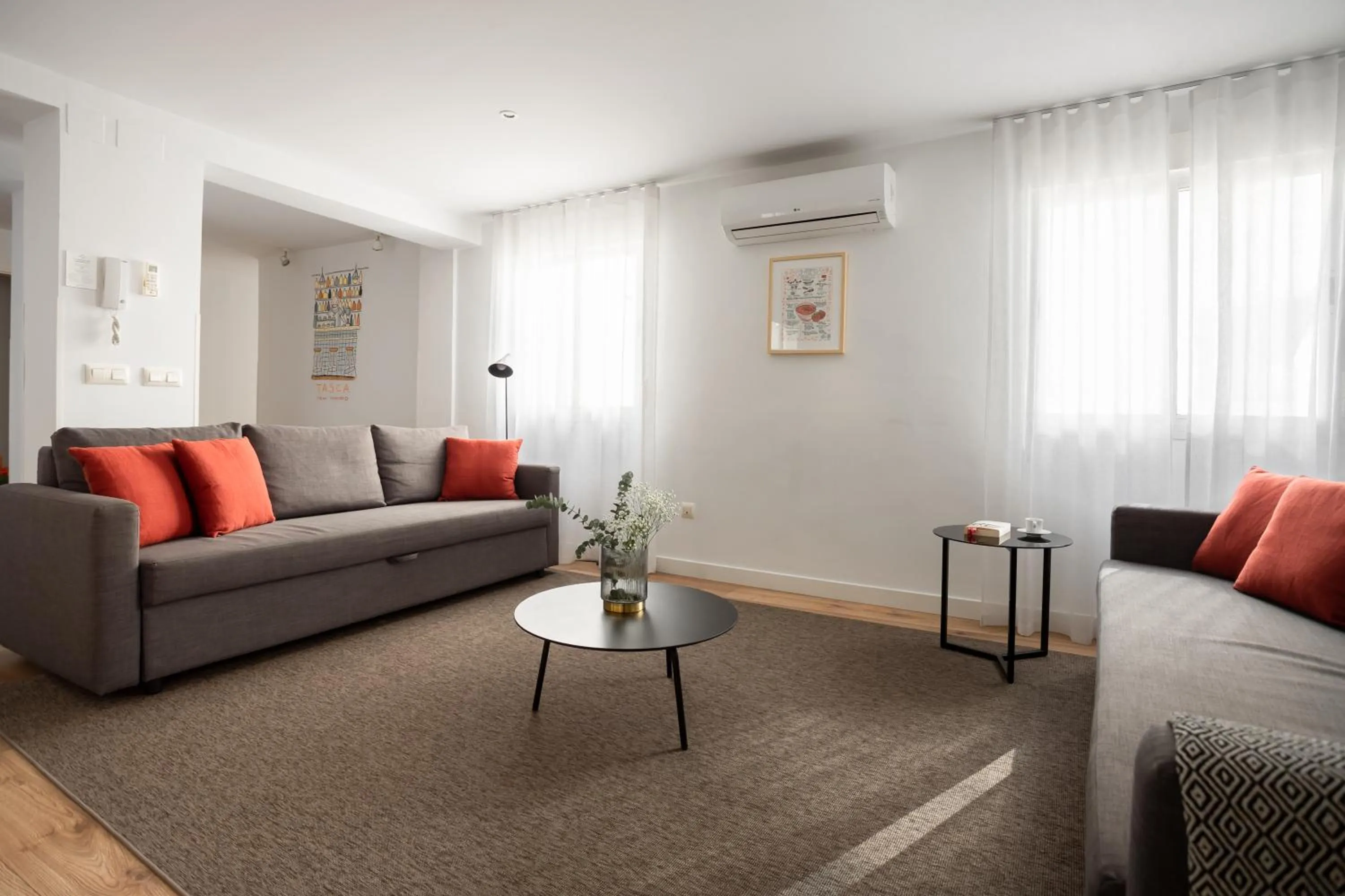 Living room in Aspasios Calle Mayor Apartments