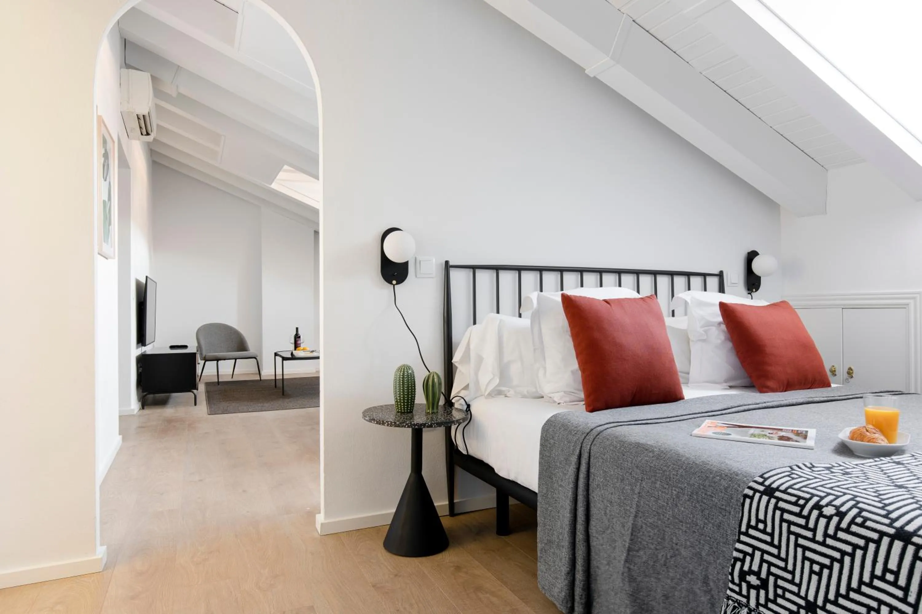 Bedroom, Bed in Aspasios Calle Mayor Apartments