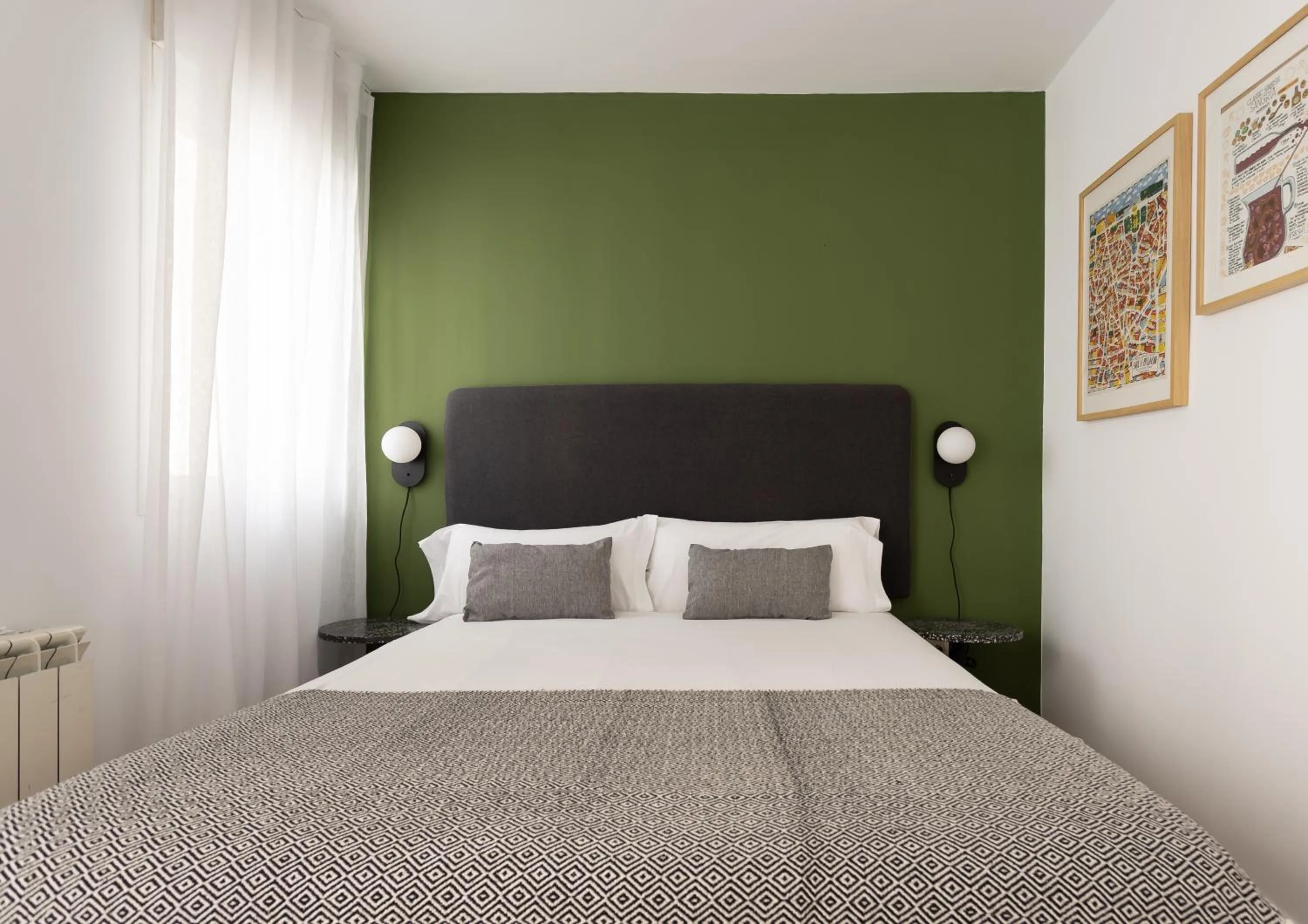 Bed in Aspasios Calle Mayor Apartments