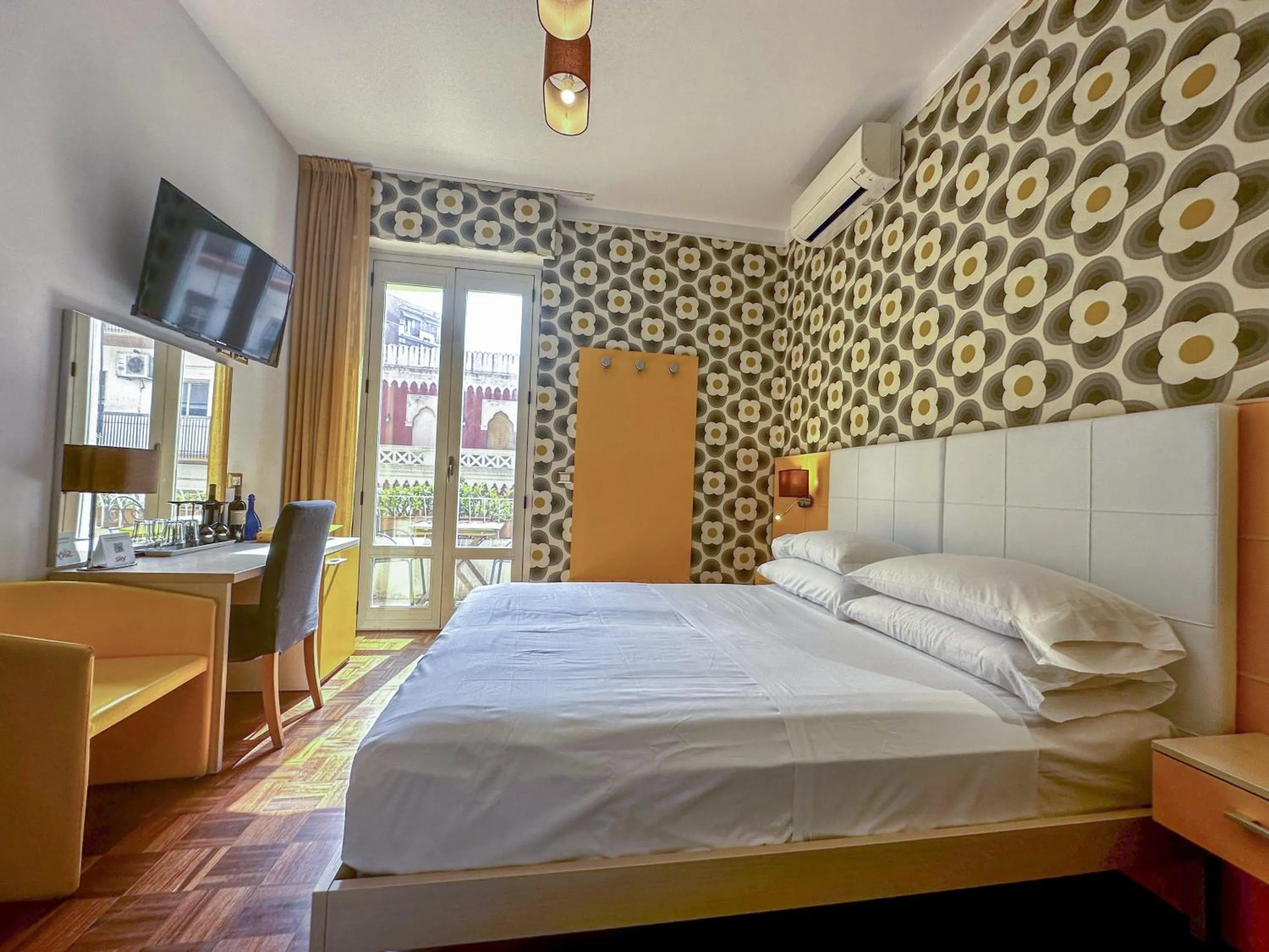 Bedroom, Bed in B&B Pellicano Guest House