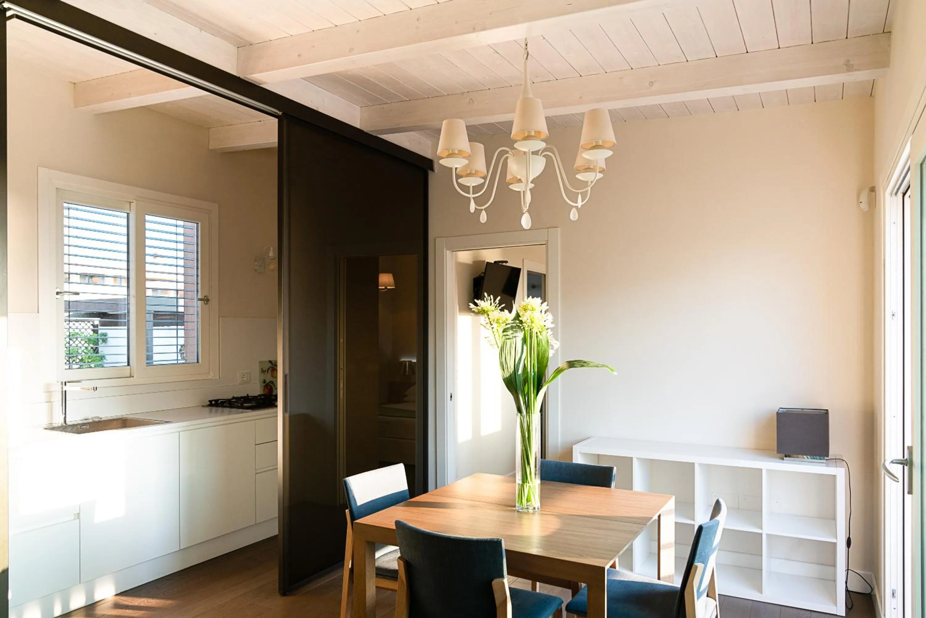 Dining area in B&B Pellicano Guest House