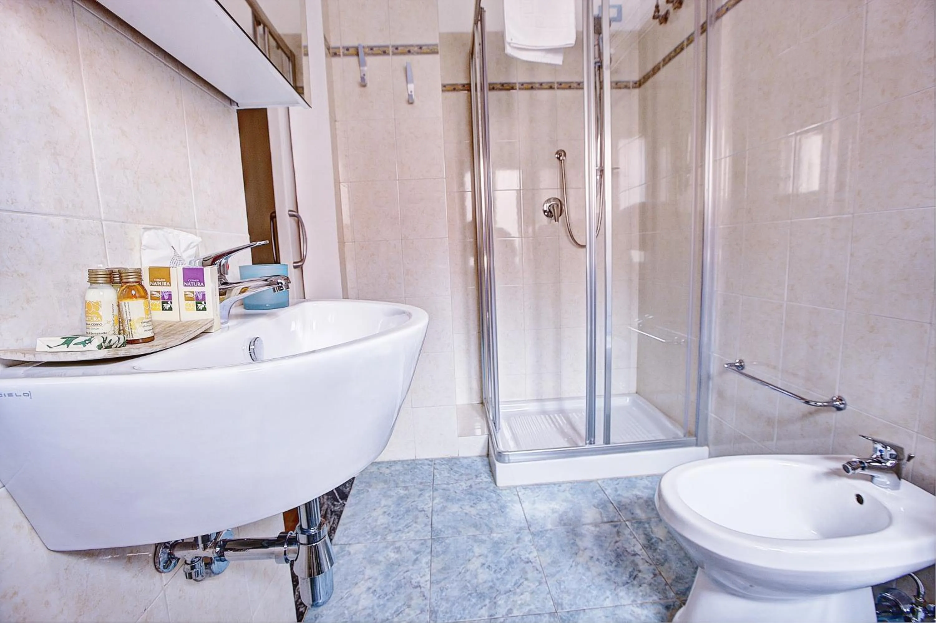 Bathroom in B&B Pellicano Guest House