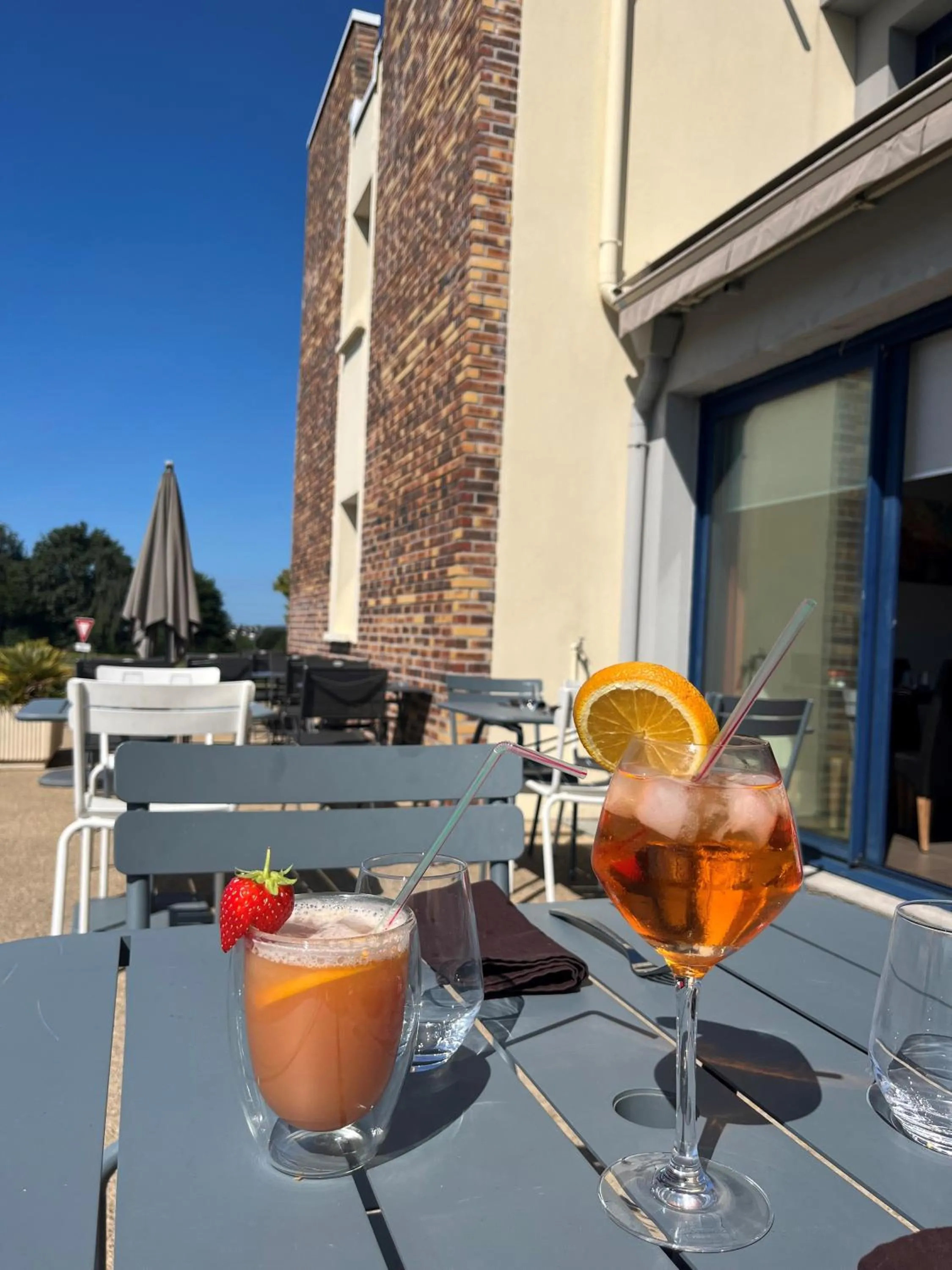 Patio in Brit Hotel Quimper Nord