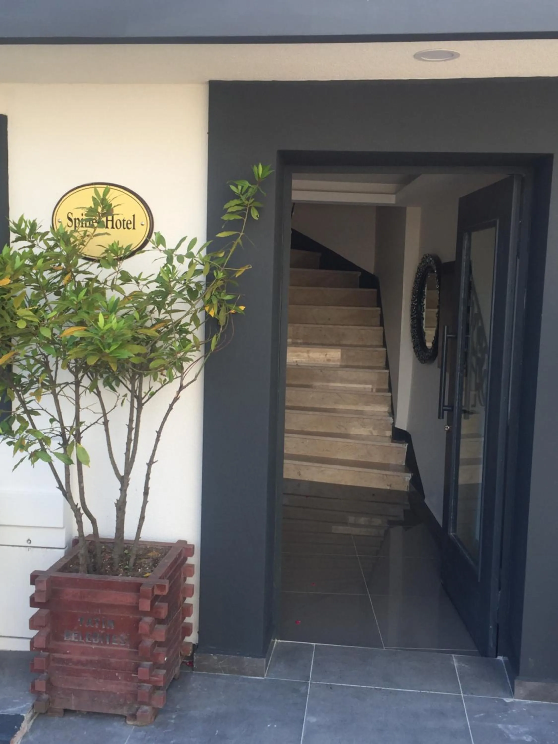 Facade/entrance in Spinel Hotel - Old City