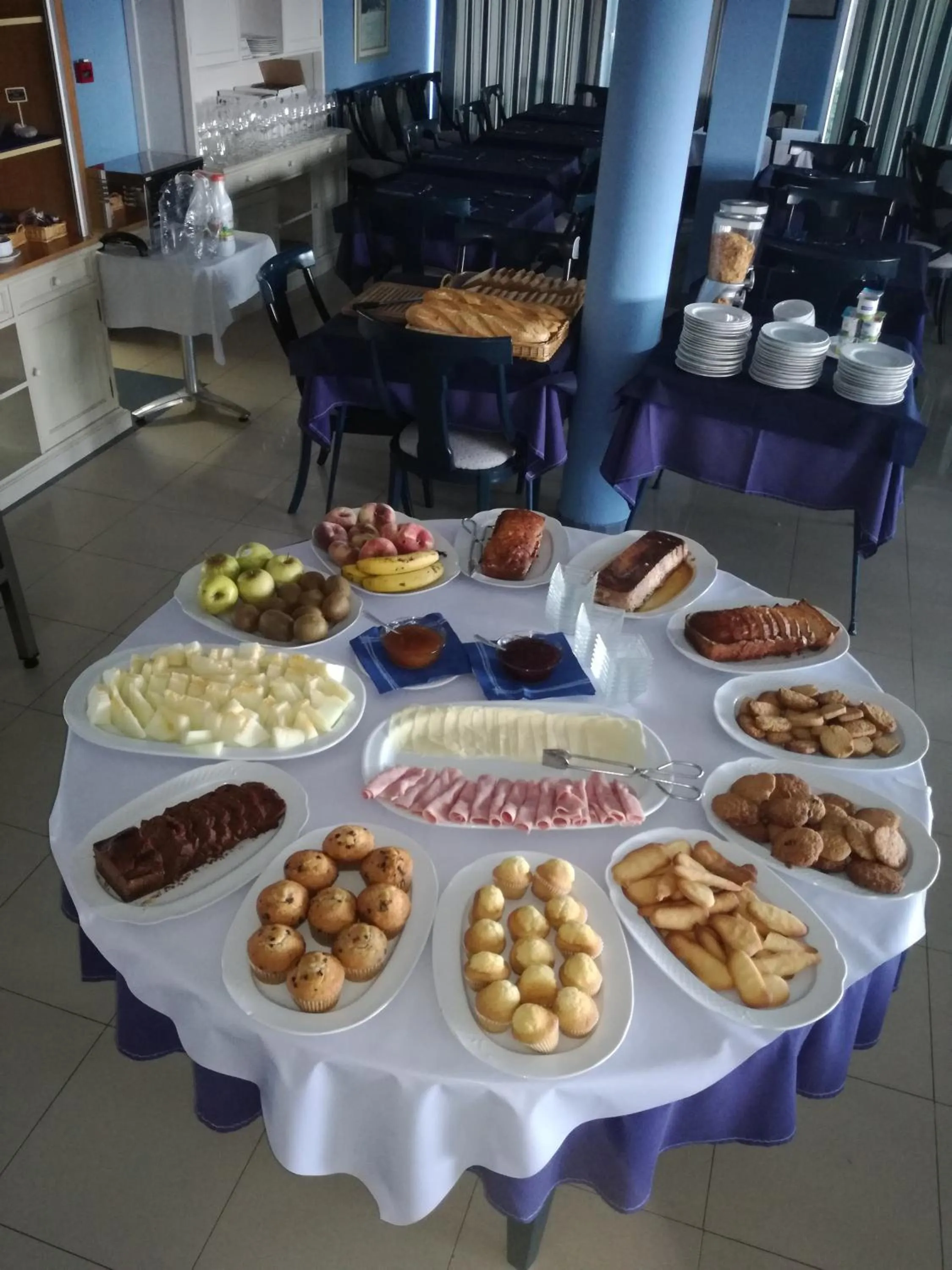 Restaurant/places to eat in Hotel Pineda Playa