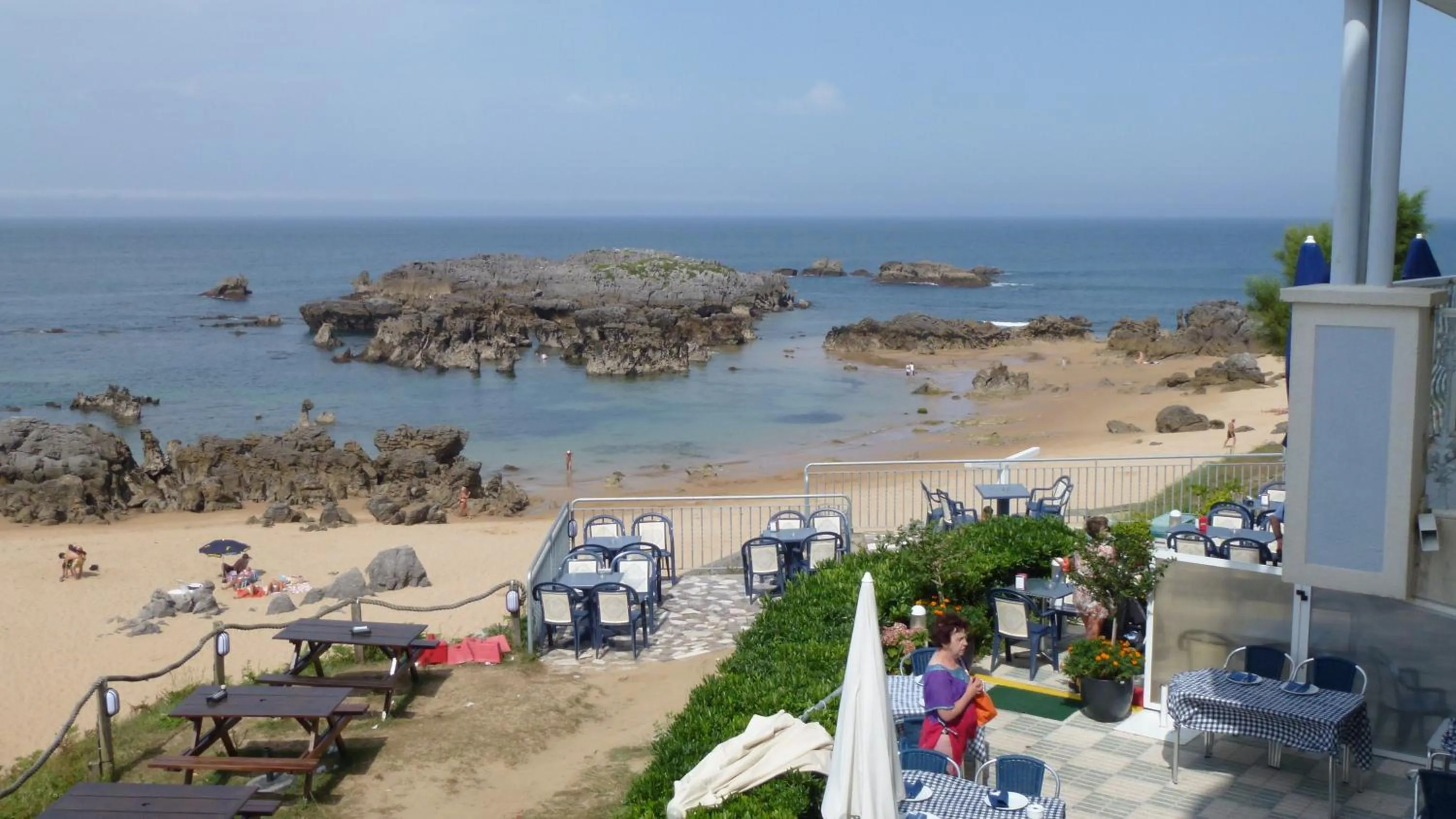 Patio in Hotel Pineda Playa