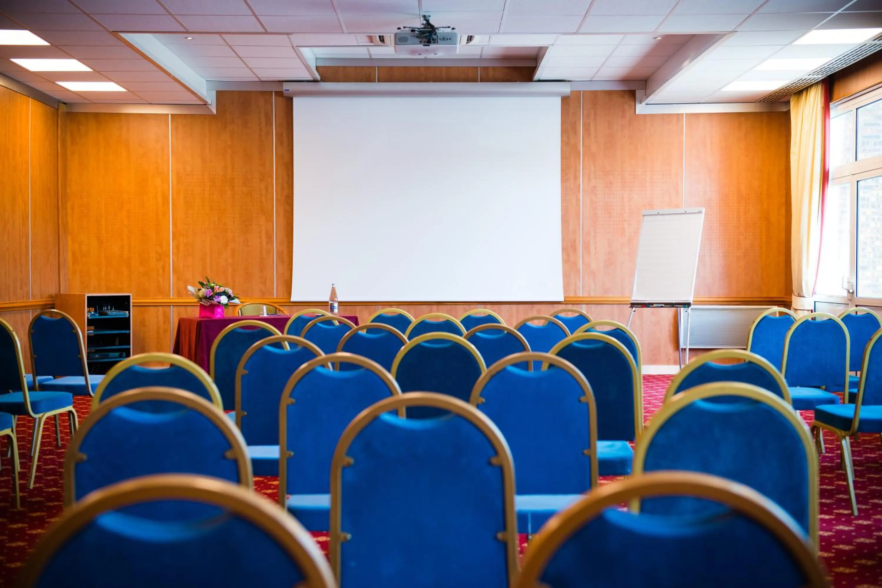 Meeting/conference room in Brit Hotel Nantes Vigneux - L'Atlantel