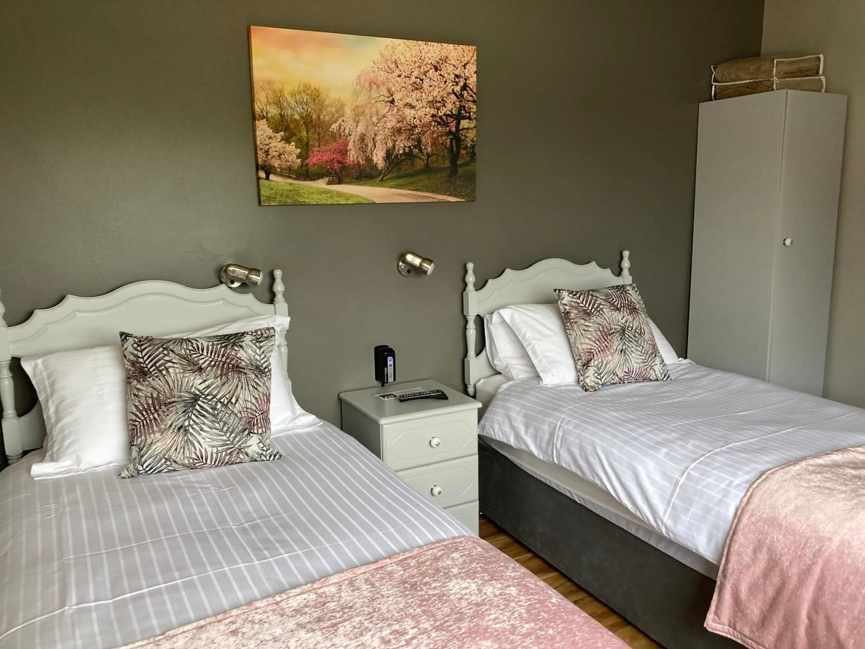 Steeple View B&B Guesthouse Donegal - Newly renovated in 2023