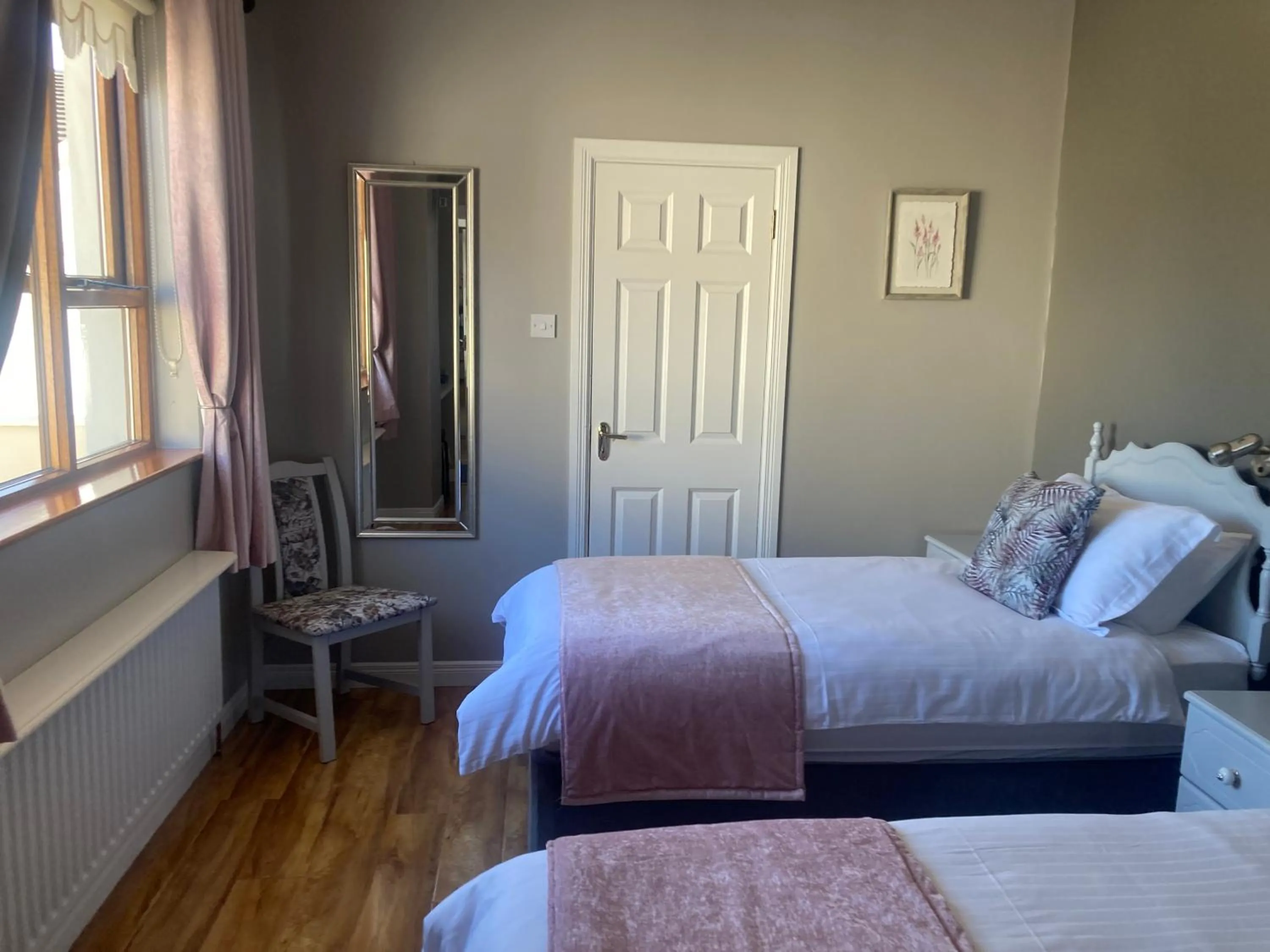 Steeple View B&B Guesthouse Donegal - Newly renovated in 2023