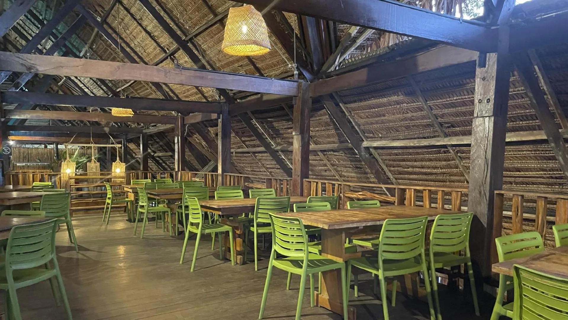 Restaurant/places to eat in Hotel Amazon by On Vacation