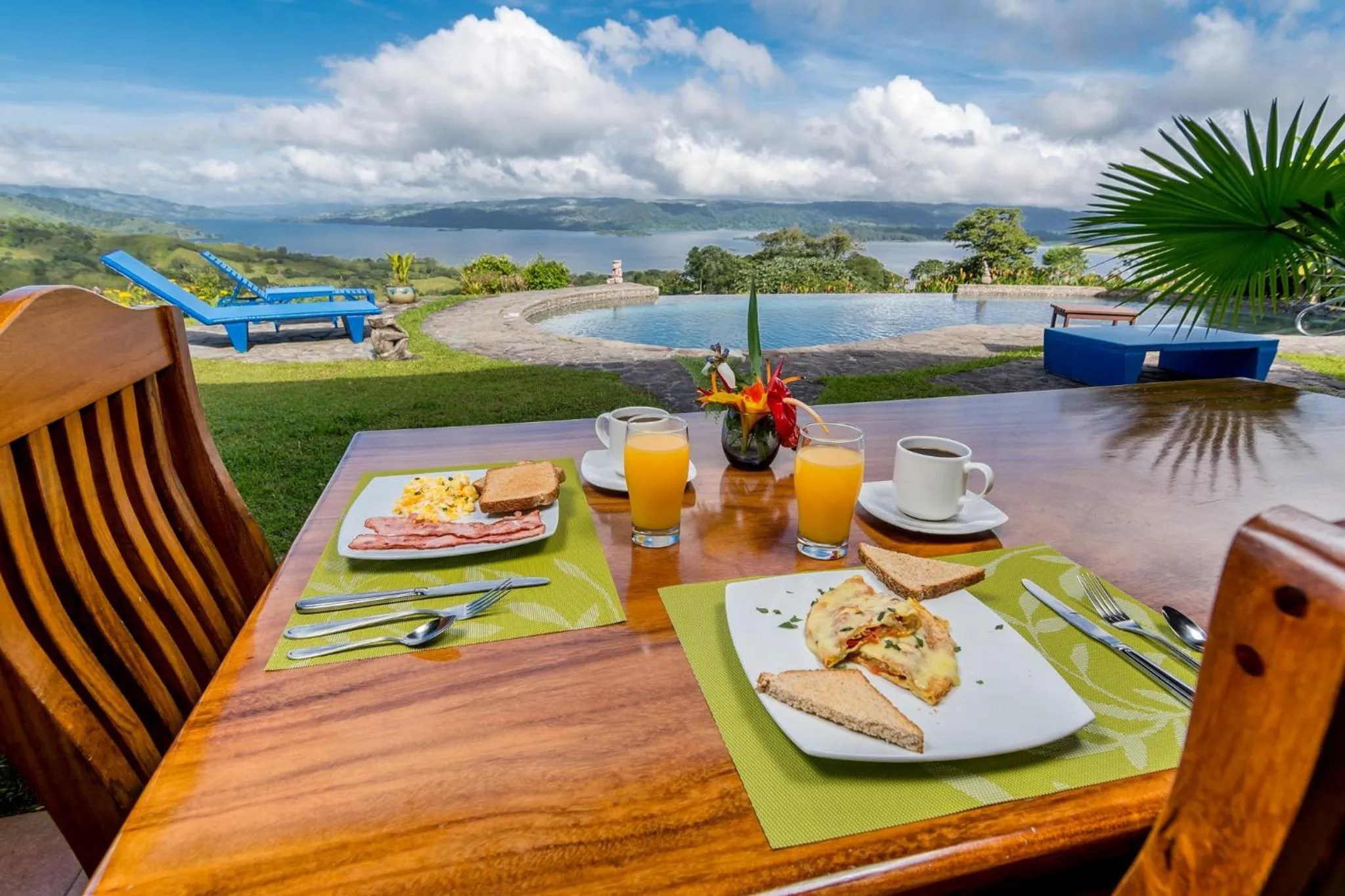 Breakfast in Hotel Nepenthe B&B
