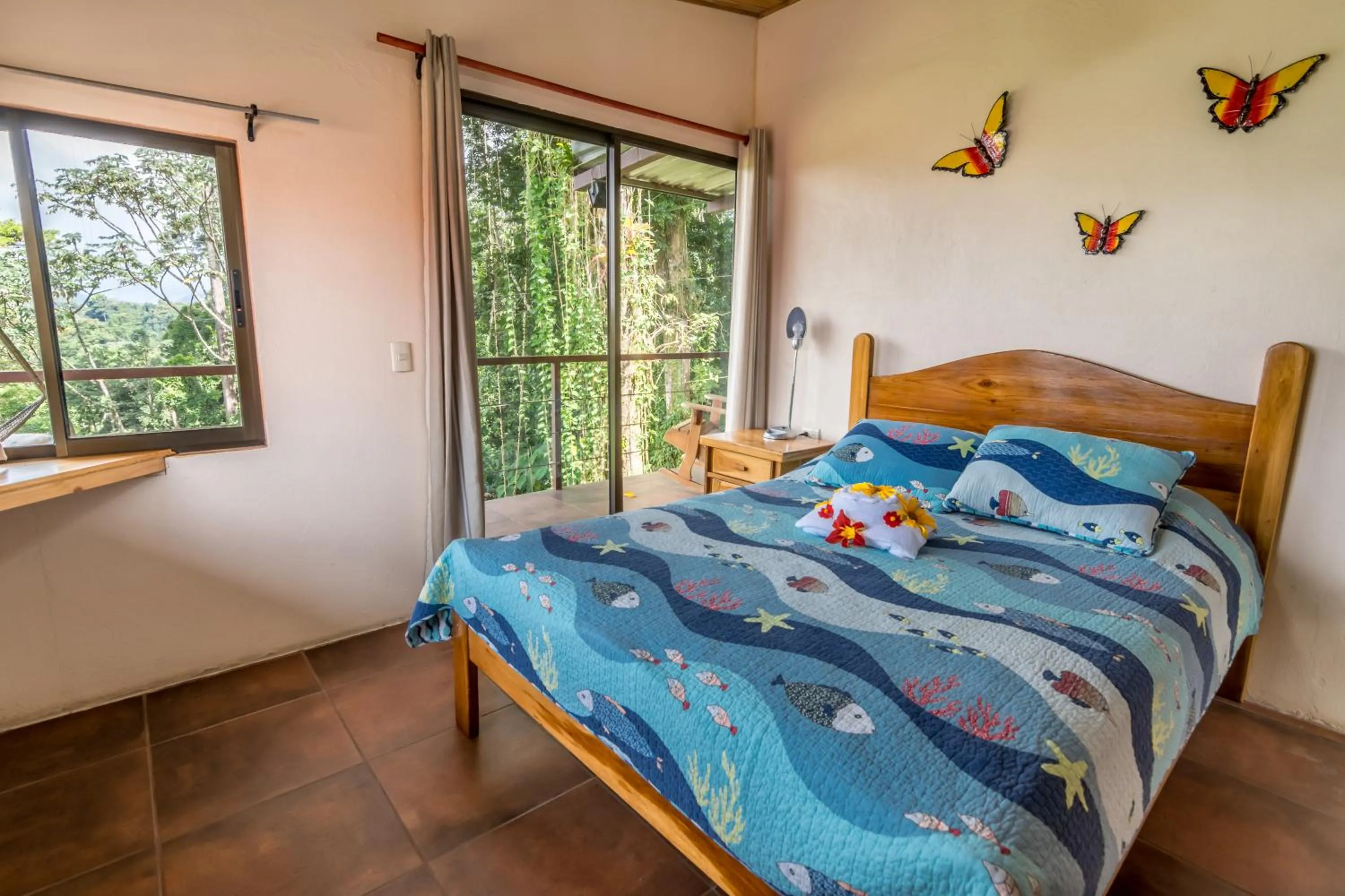 Bed in Hotel Nepenthe B&B