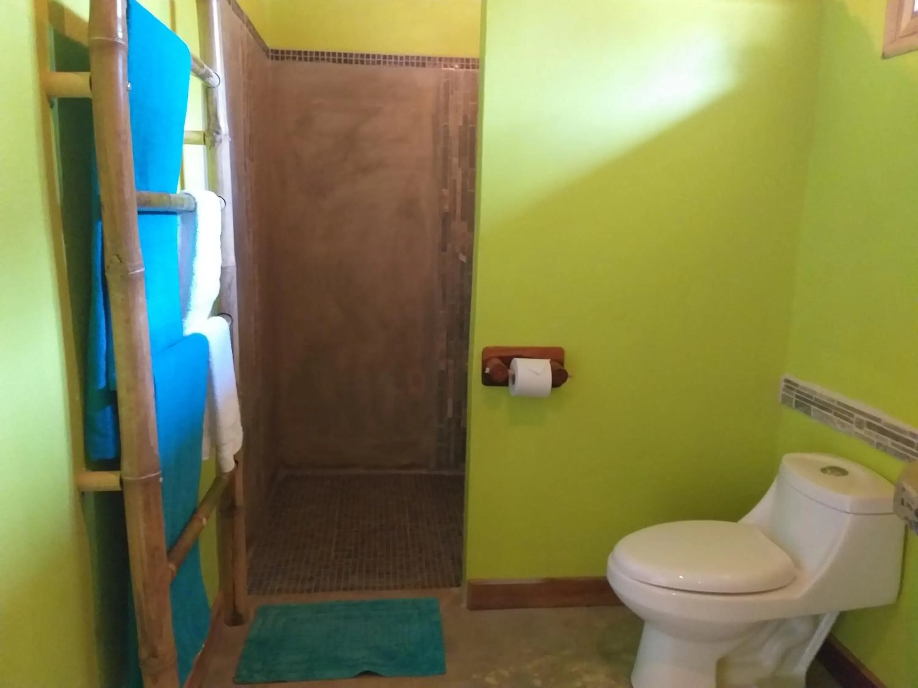 Shower in Hotel Rio Celeste Finca L´ Etoile Celeste