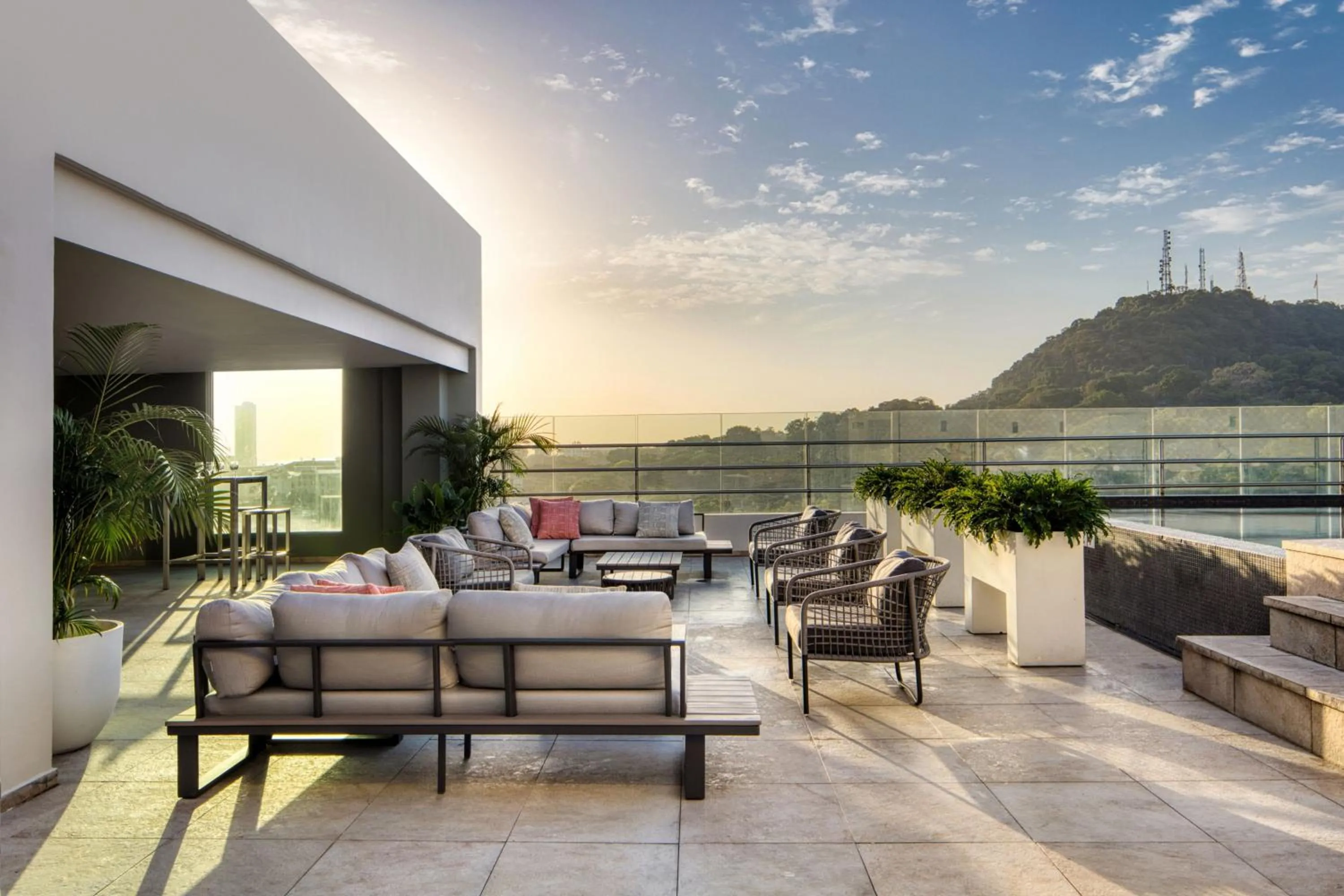 Swimming pool in Marriott Panama Hotel - Albrook