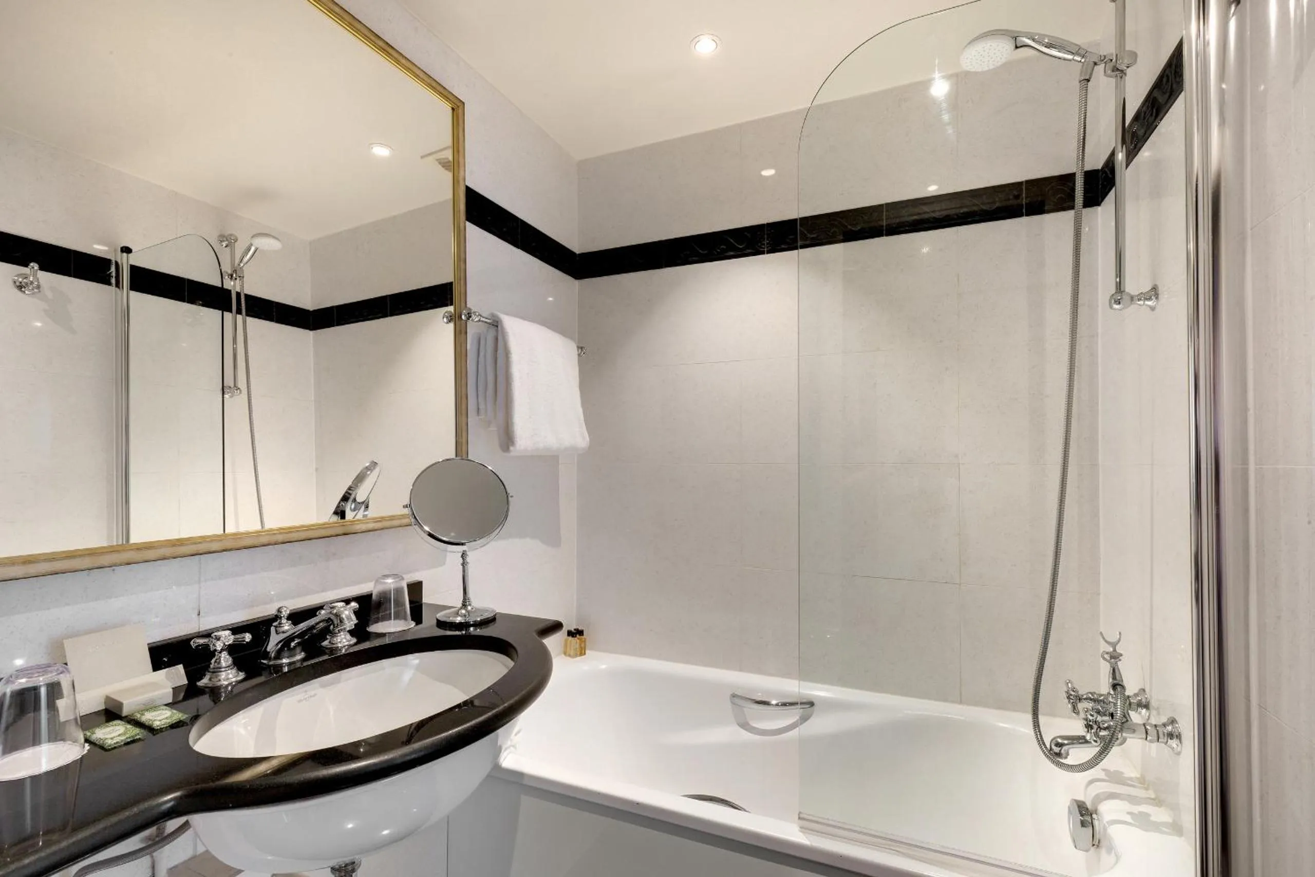 Bathroom in Le Senat