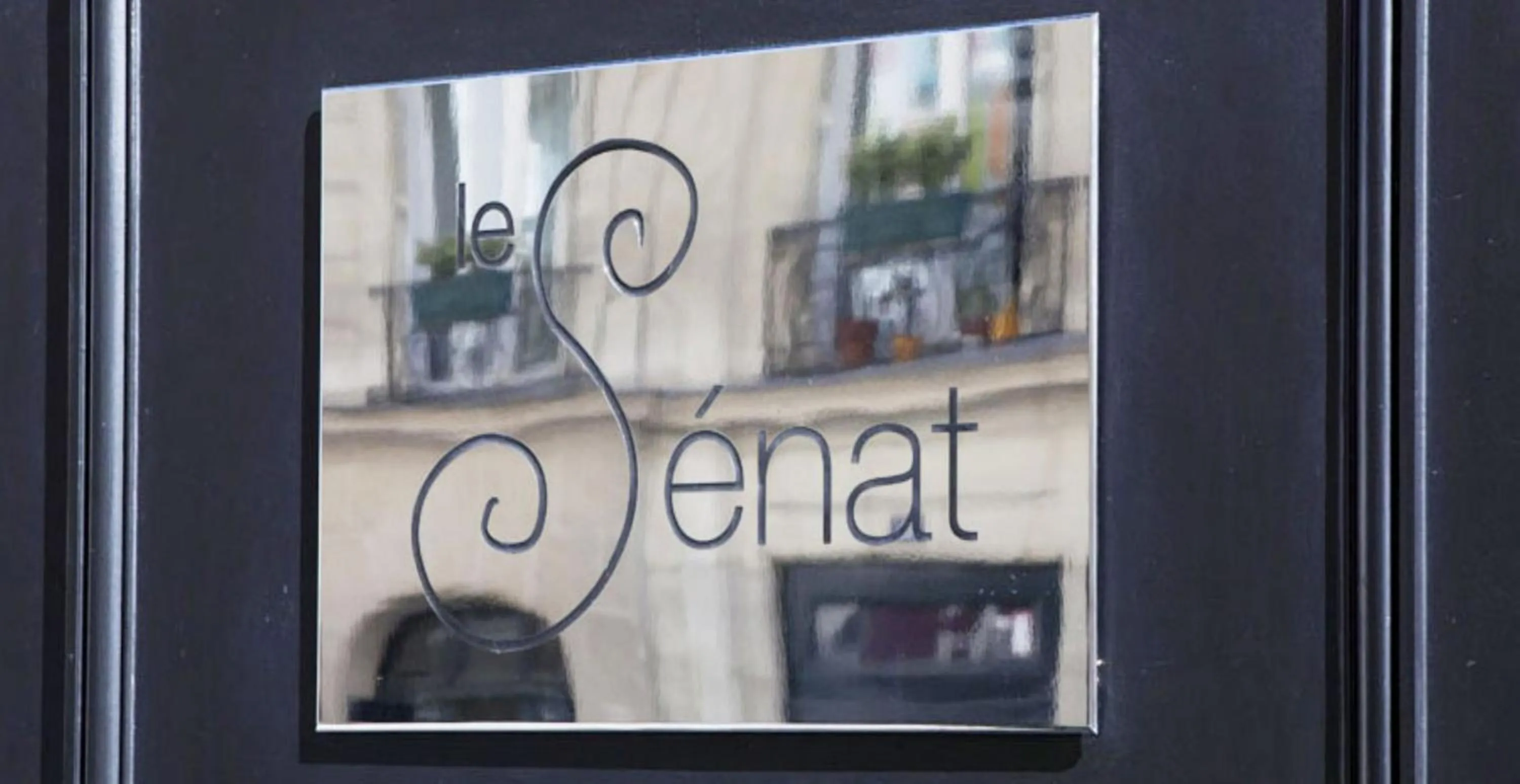 Property logo or sign in Le Senat