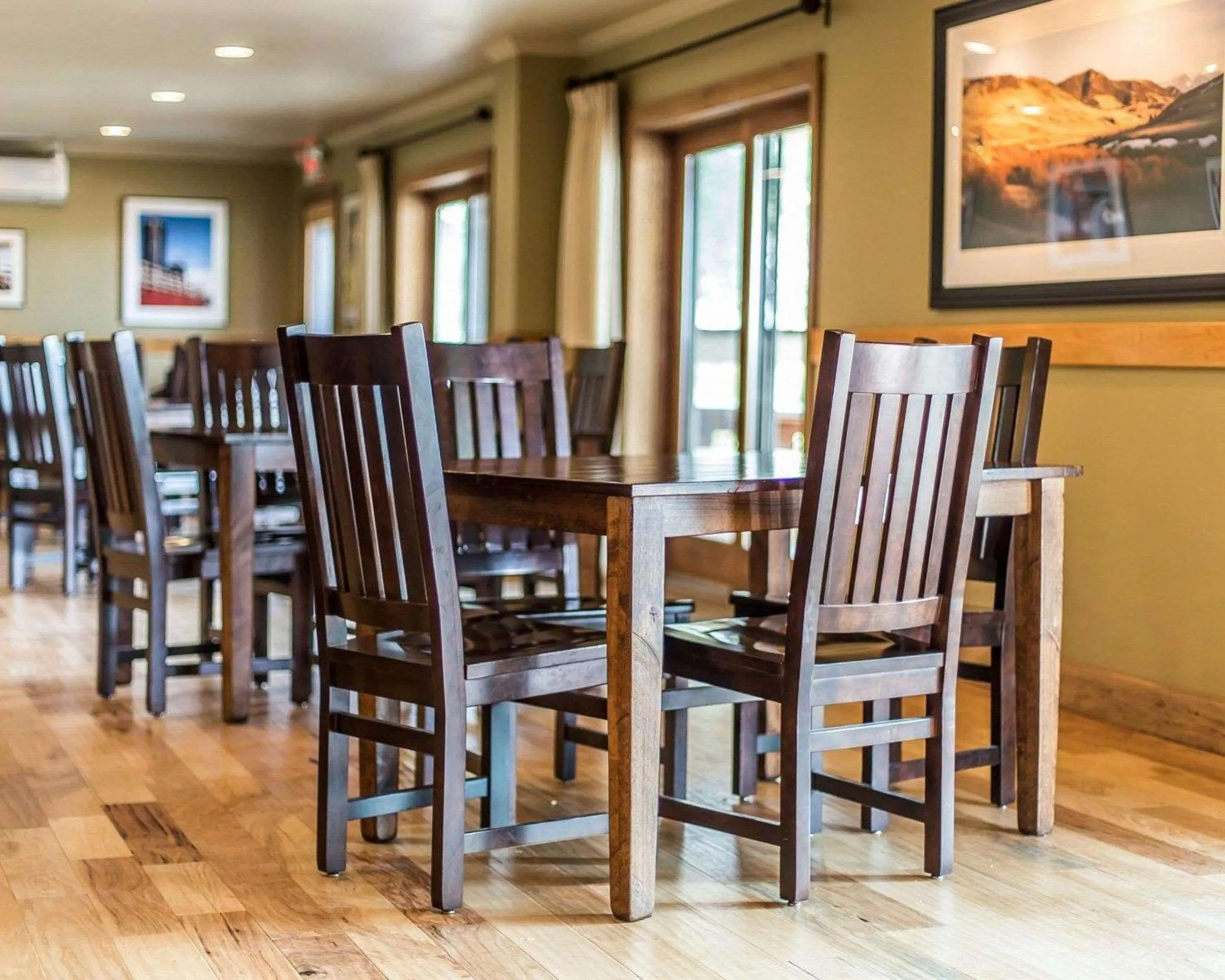 Breakfast in Yellowstone Valley Lodge, an Ascend Collection Hotel