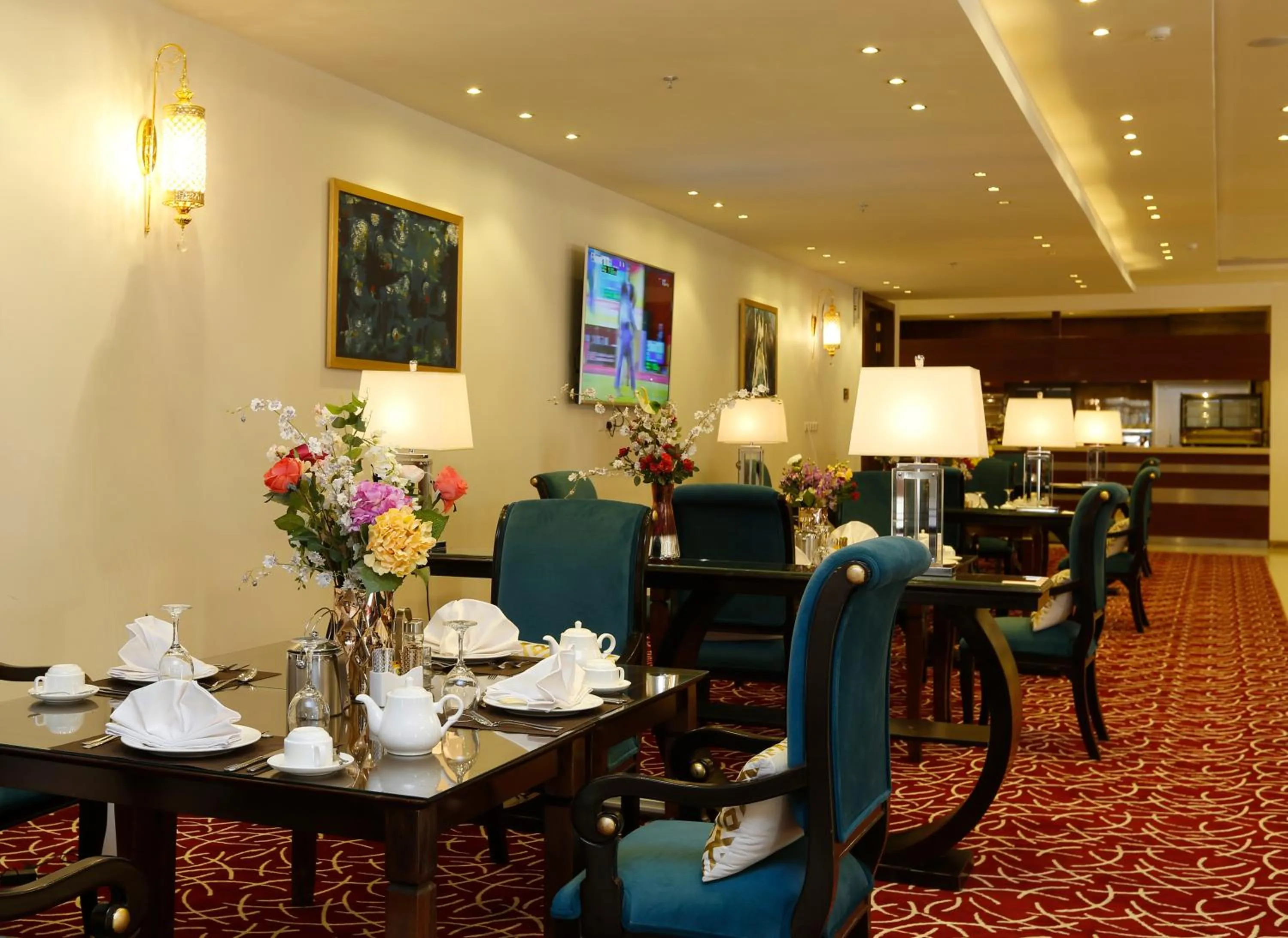 Restaurant/places to eat in Innyar Hotel