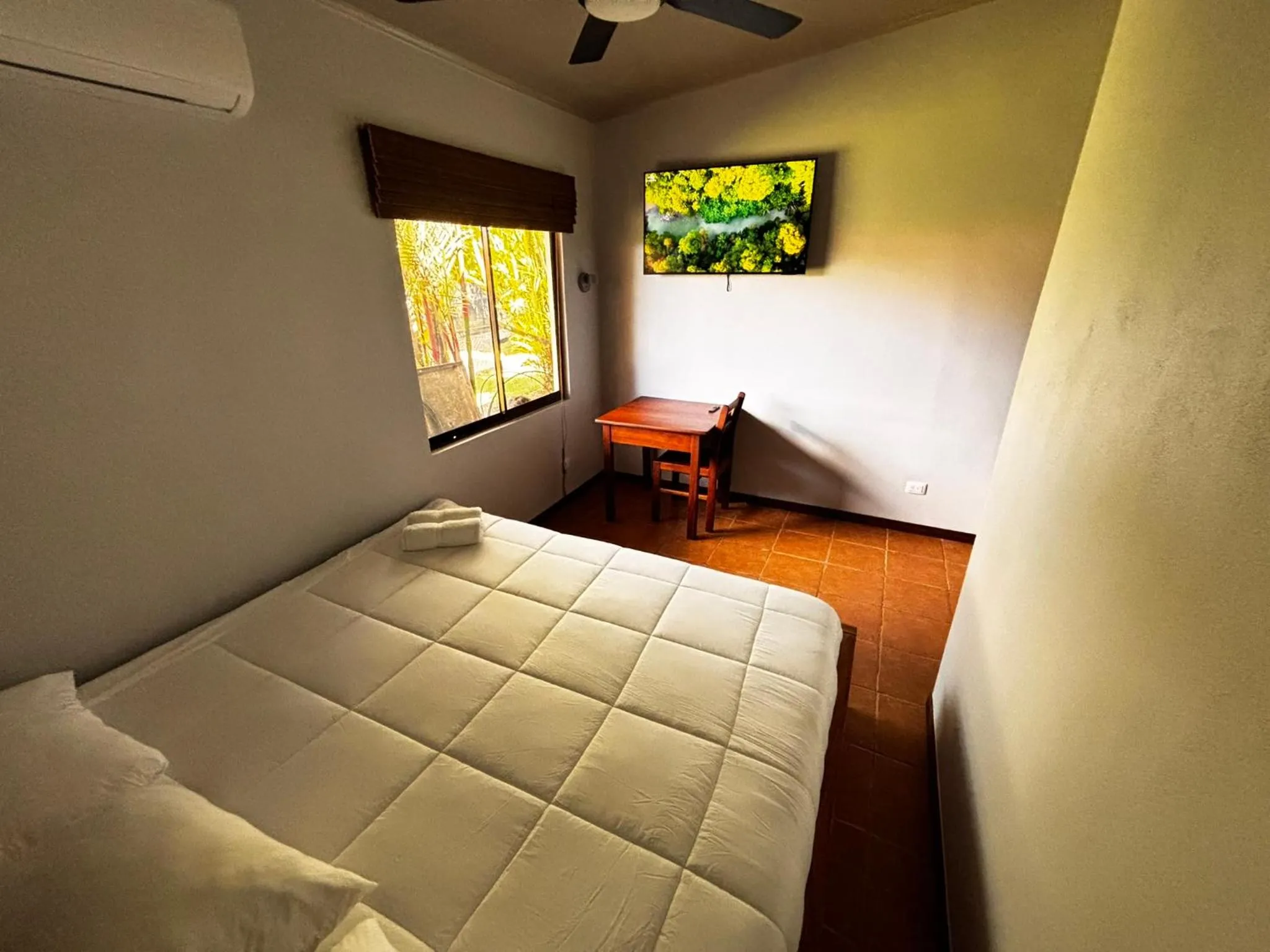 Bed in Arenal Backpackers Resort