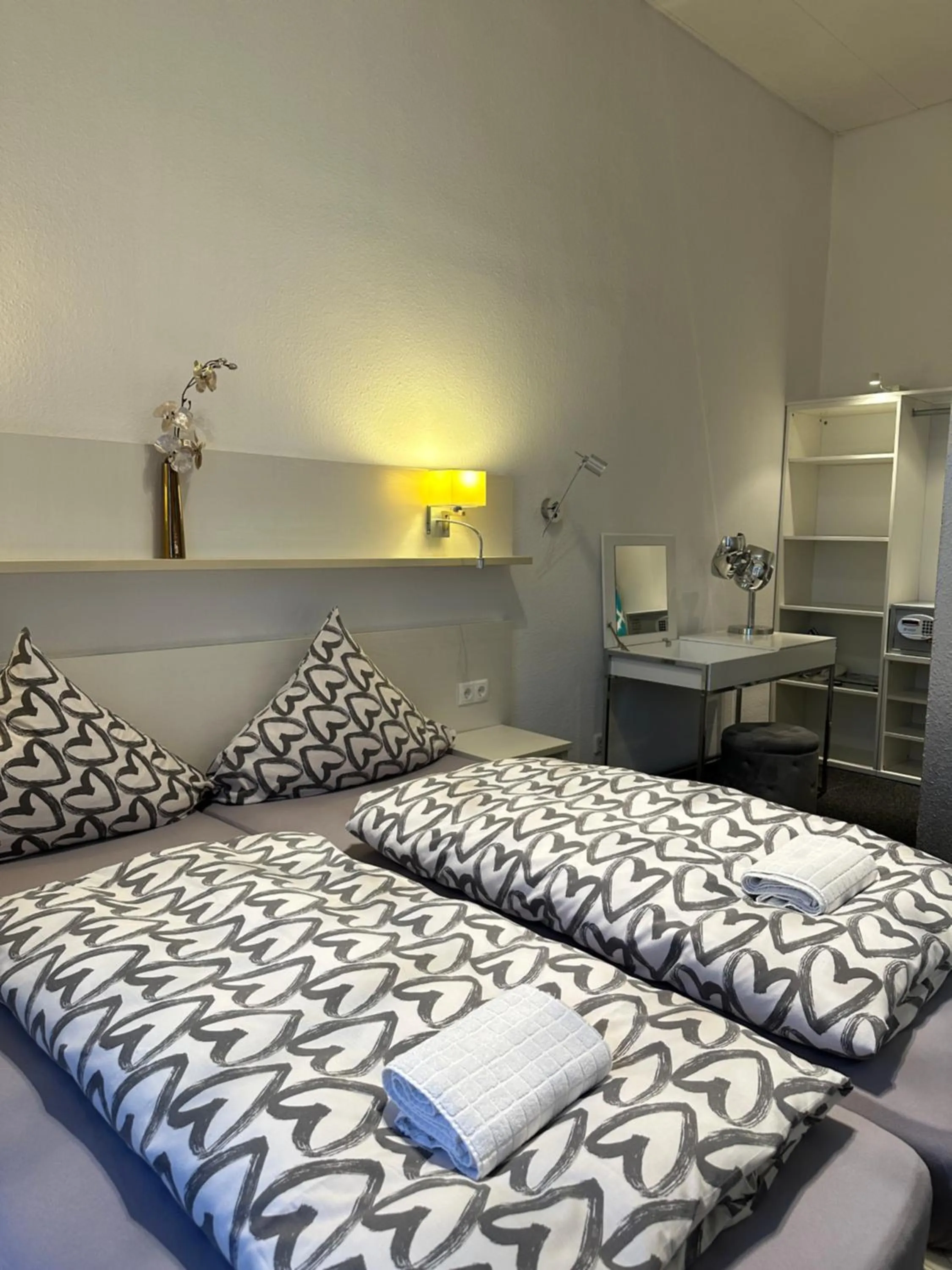 Bedroom, Bed in Aparthotel am Münzplatz